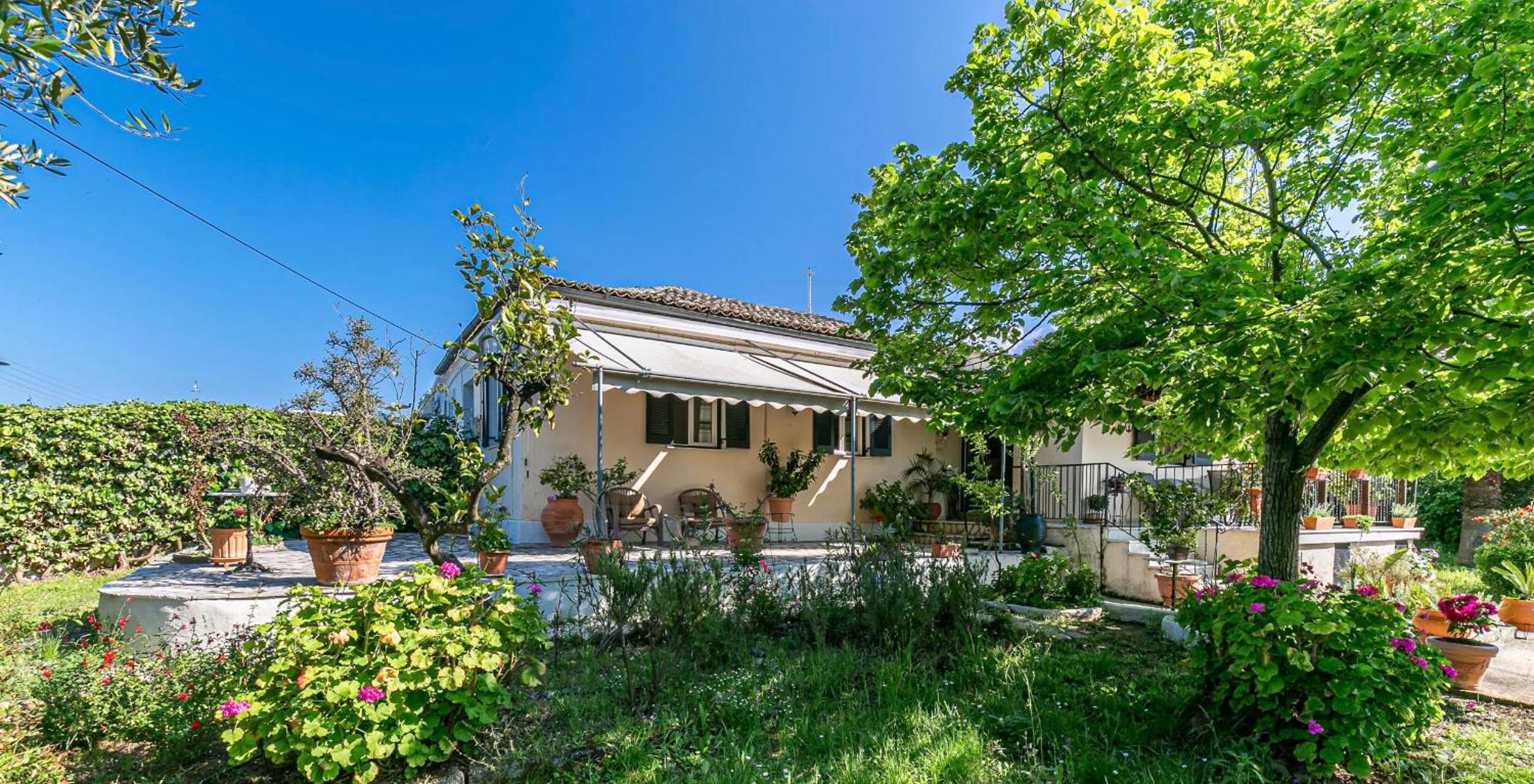 Eutuxia House