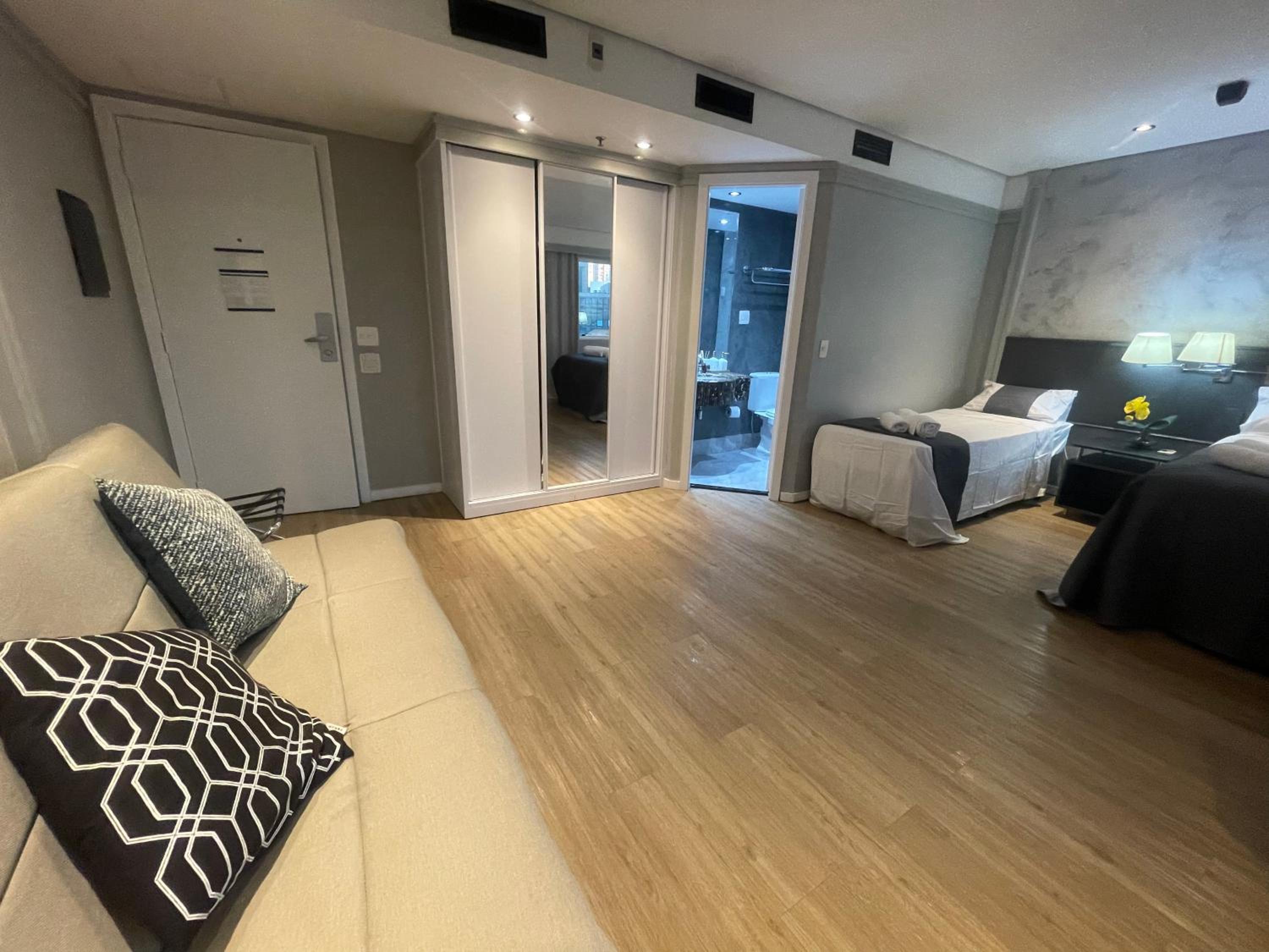 FLAT NA VILA OLÍMPIA ! ÓTIMA OPÇÃO !