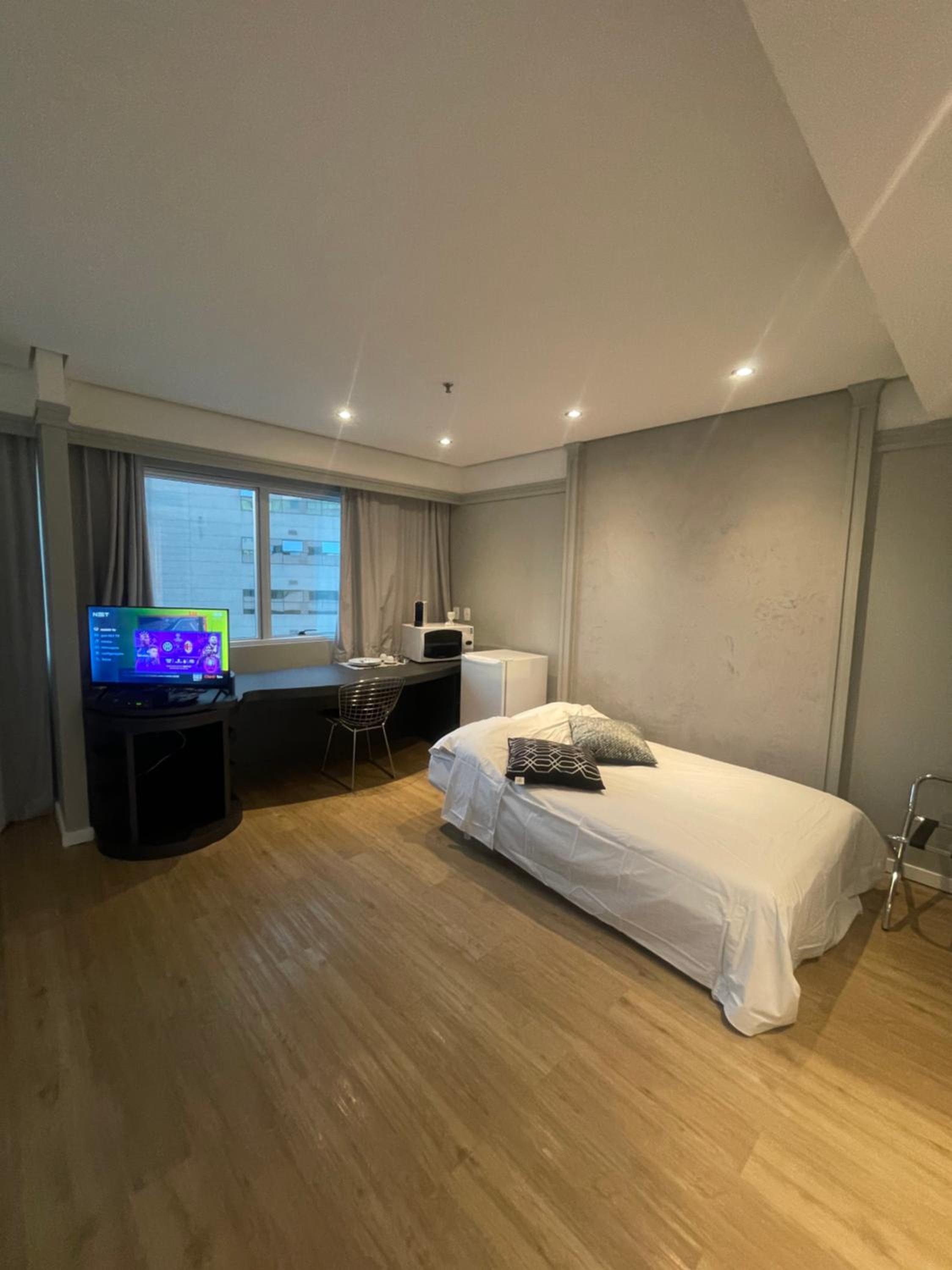 FLAT NA VILA OLÍMPIA ! ÓTIMA OPÇÃO !