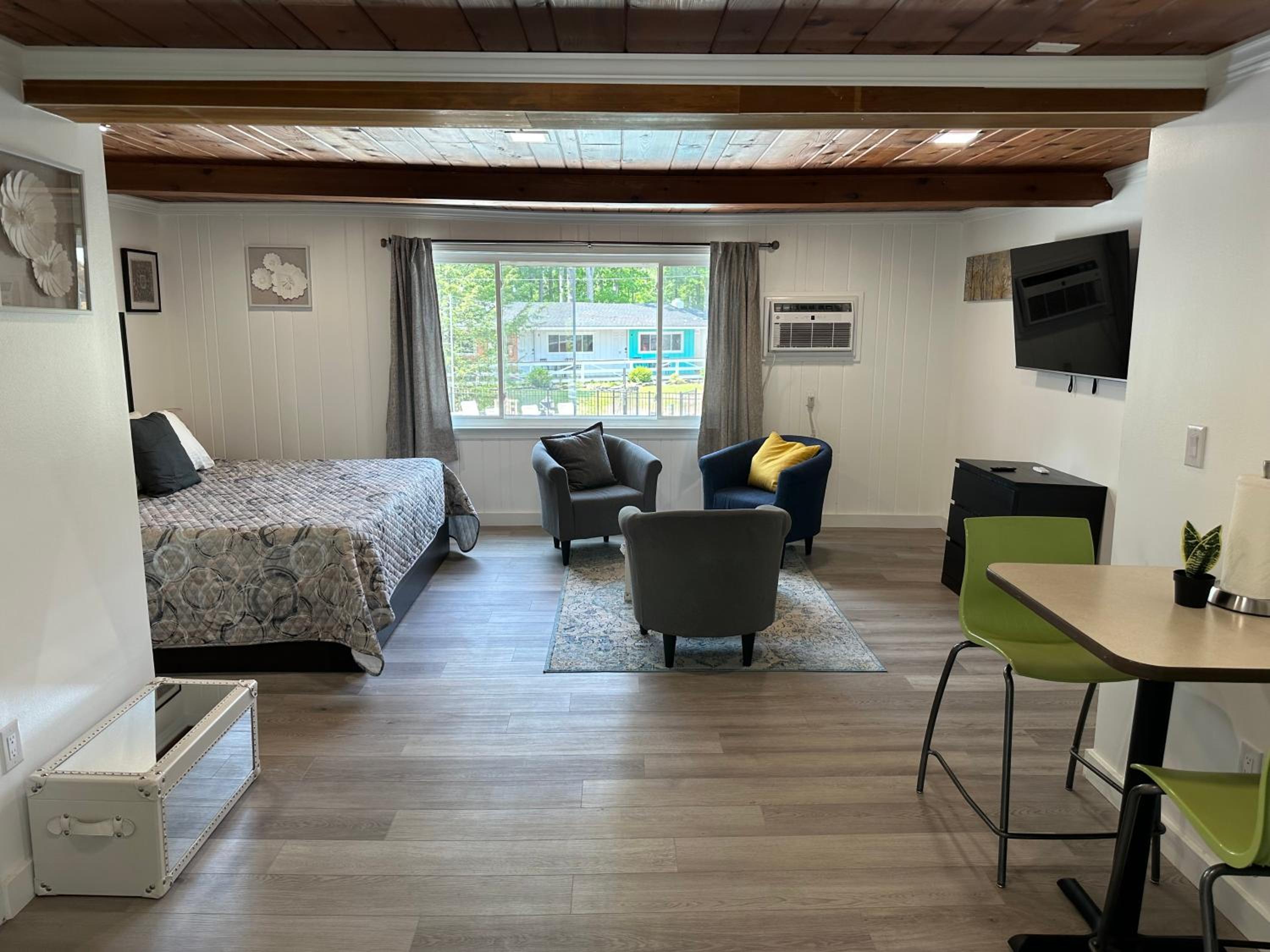 New Hope Lodge view 2