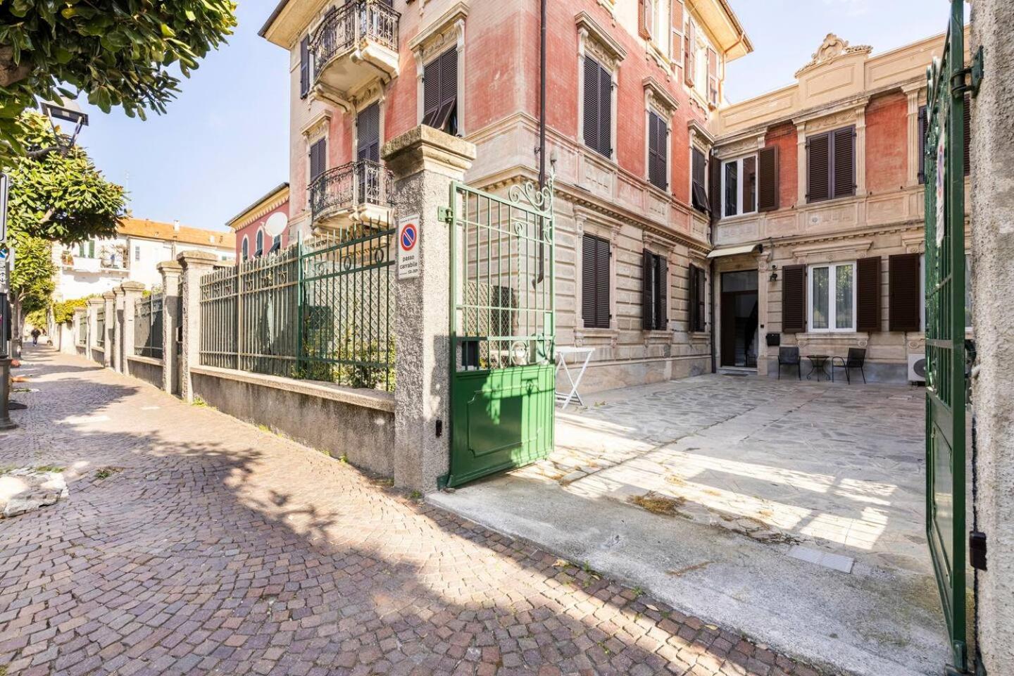 La Corte Albenga - Appartamento o Camera con Posto Auto privato