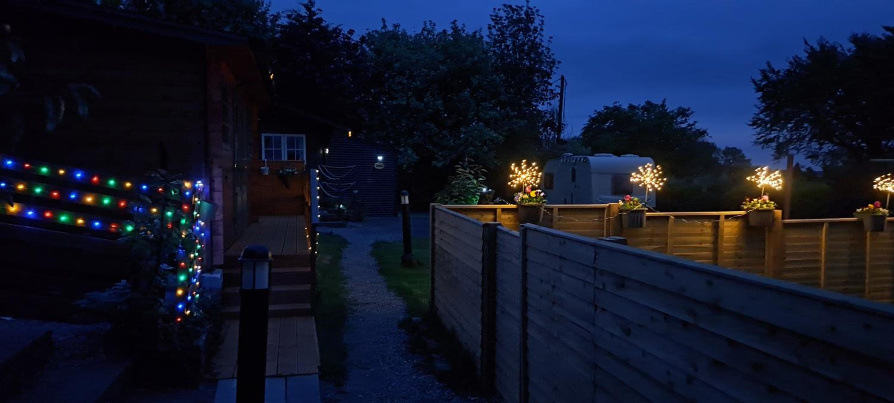 Delightful Studio Log Cabin view 3
