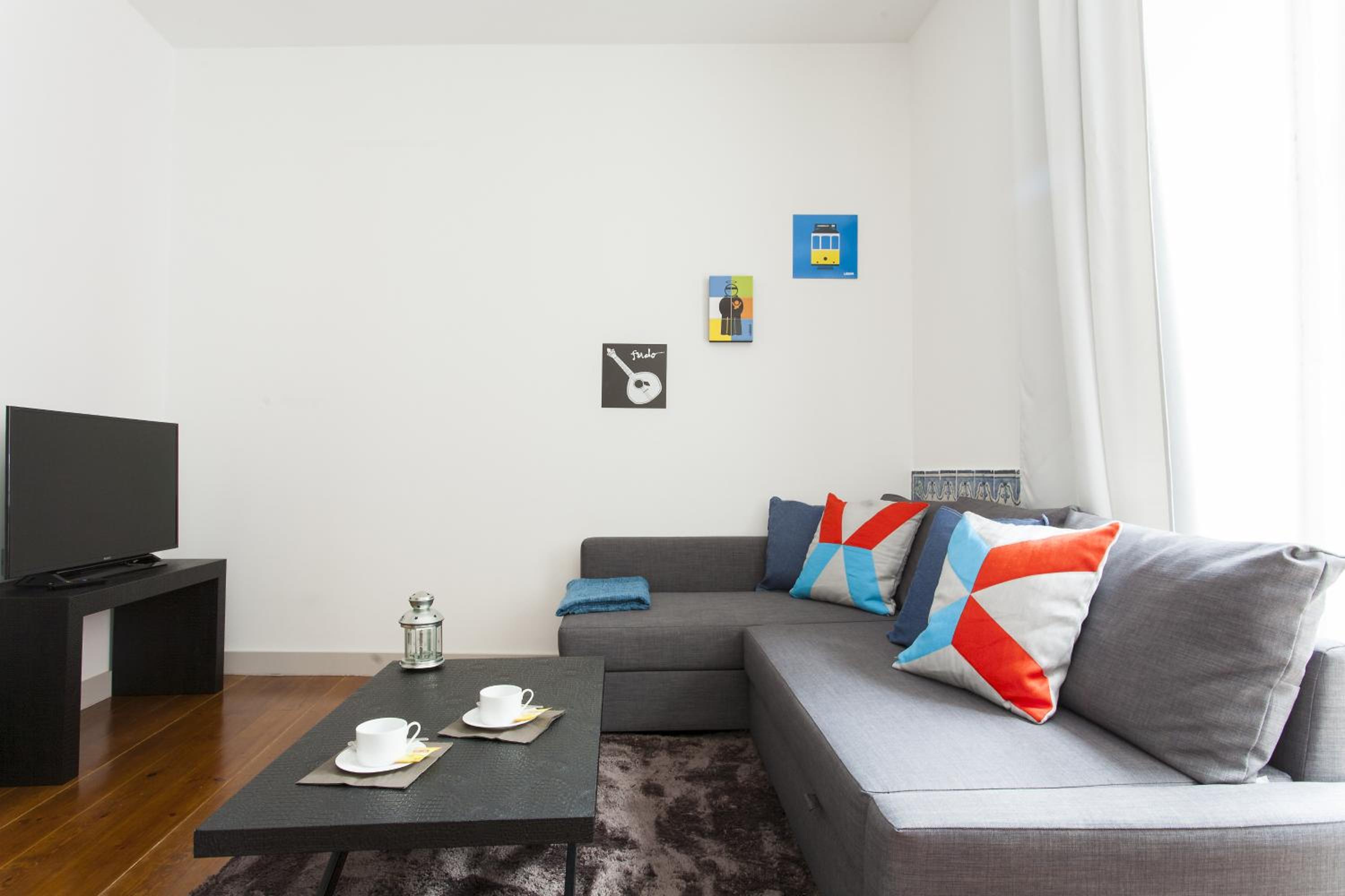 Downtown Cozy Apartment view 5