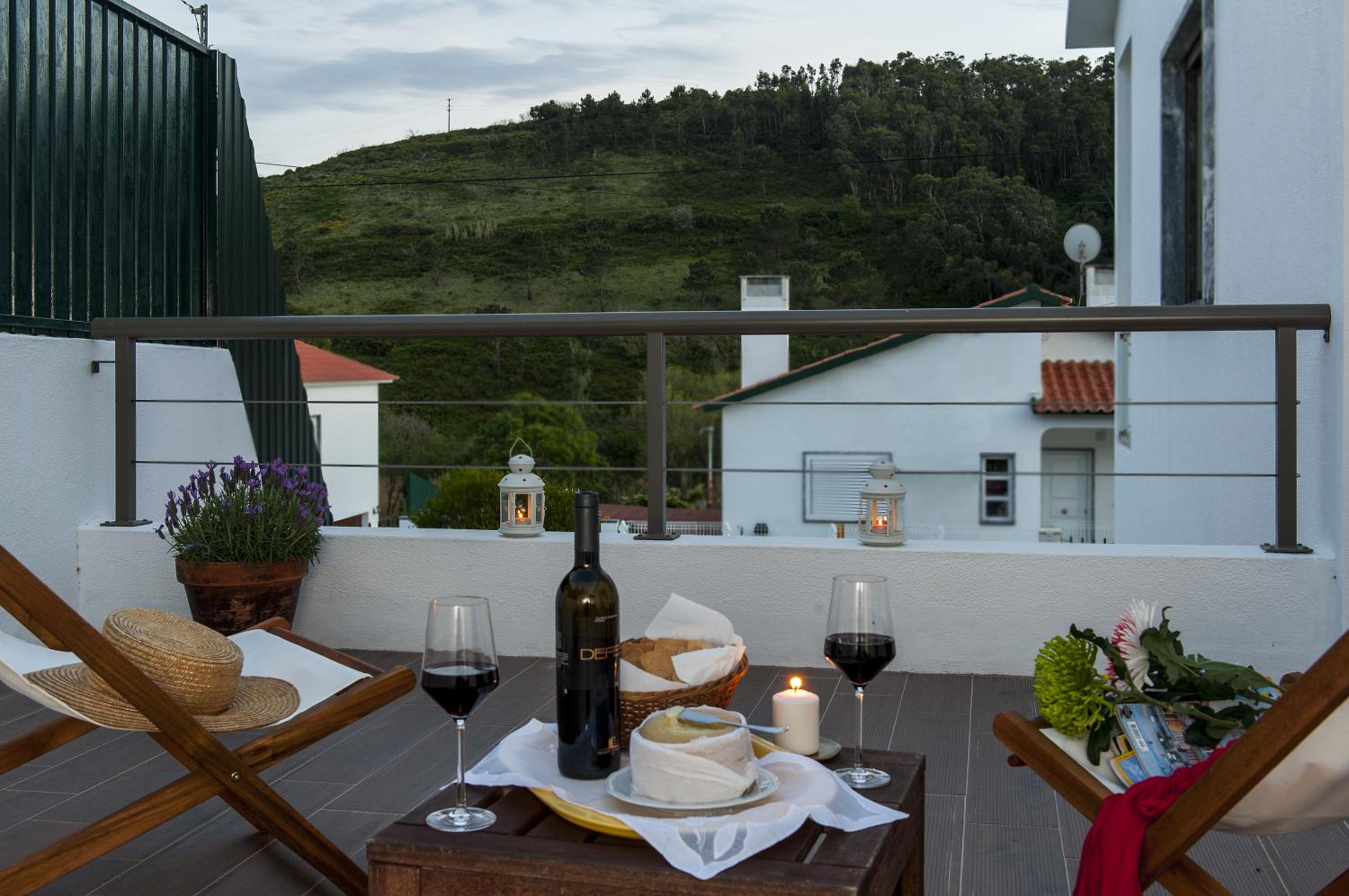 Beachouse - Surf, Bed & Breakfast