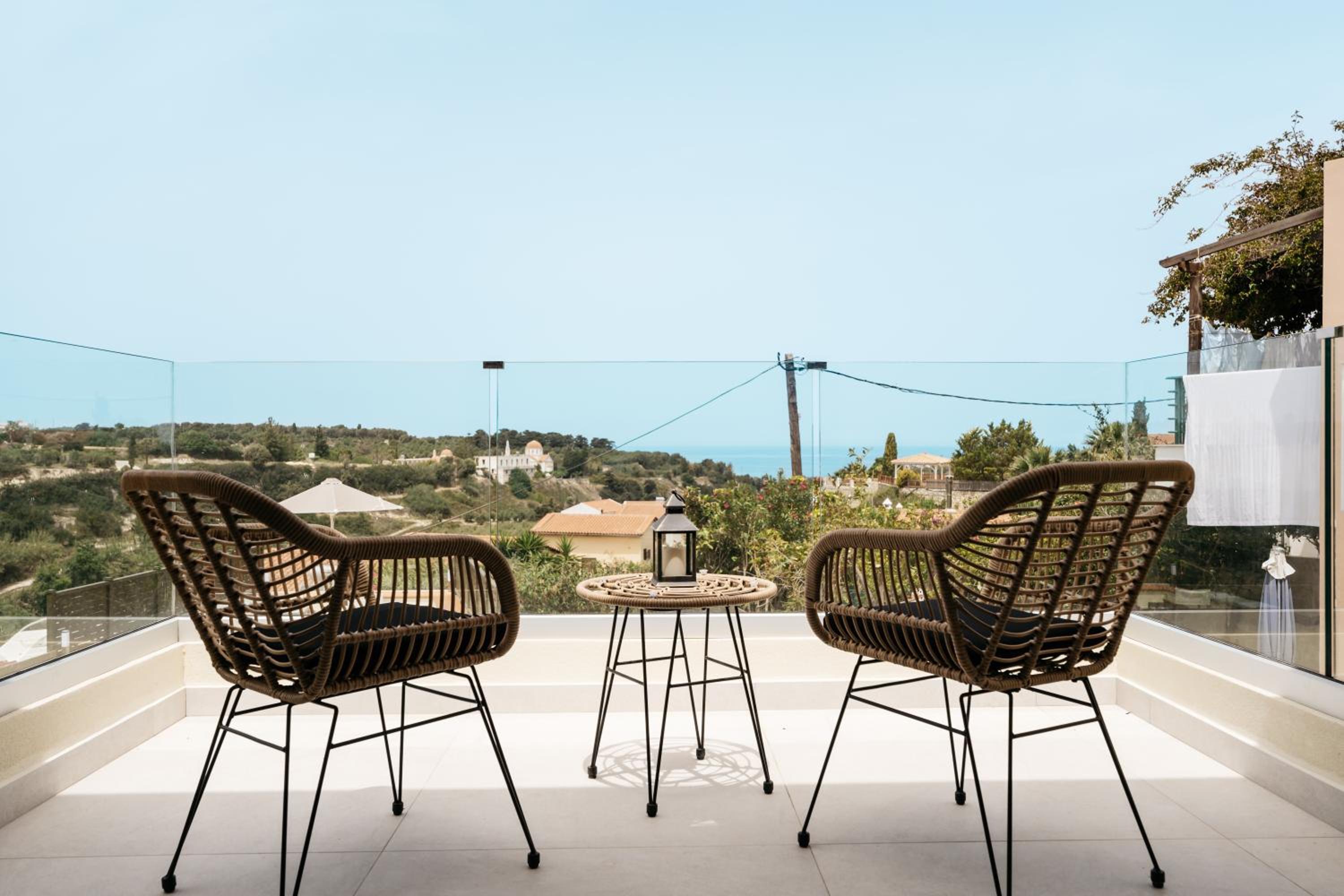 Avidianos' -Family Perfect- Residence view 5