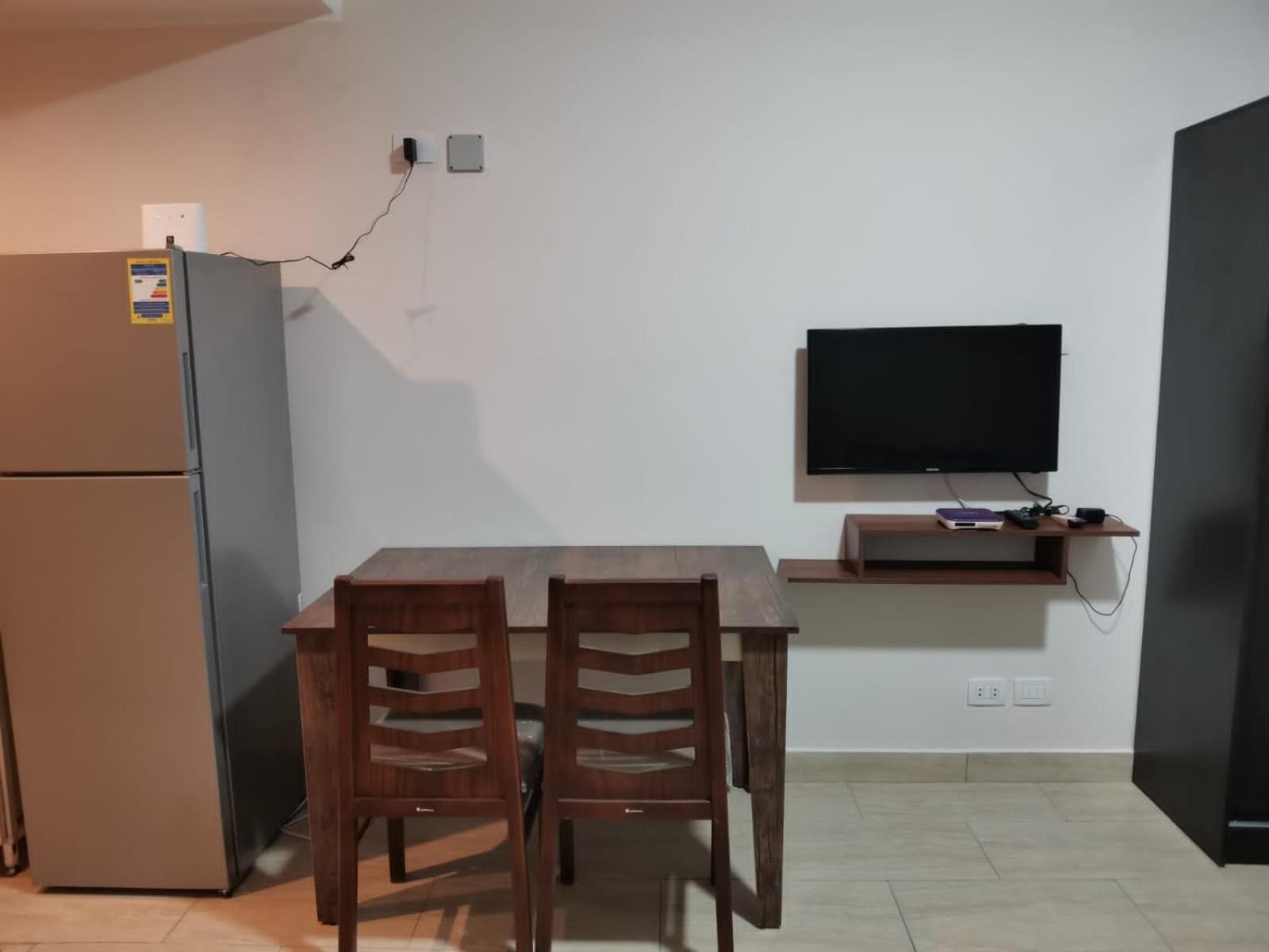 Aldau Heights lovely studio