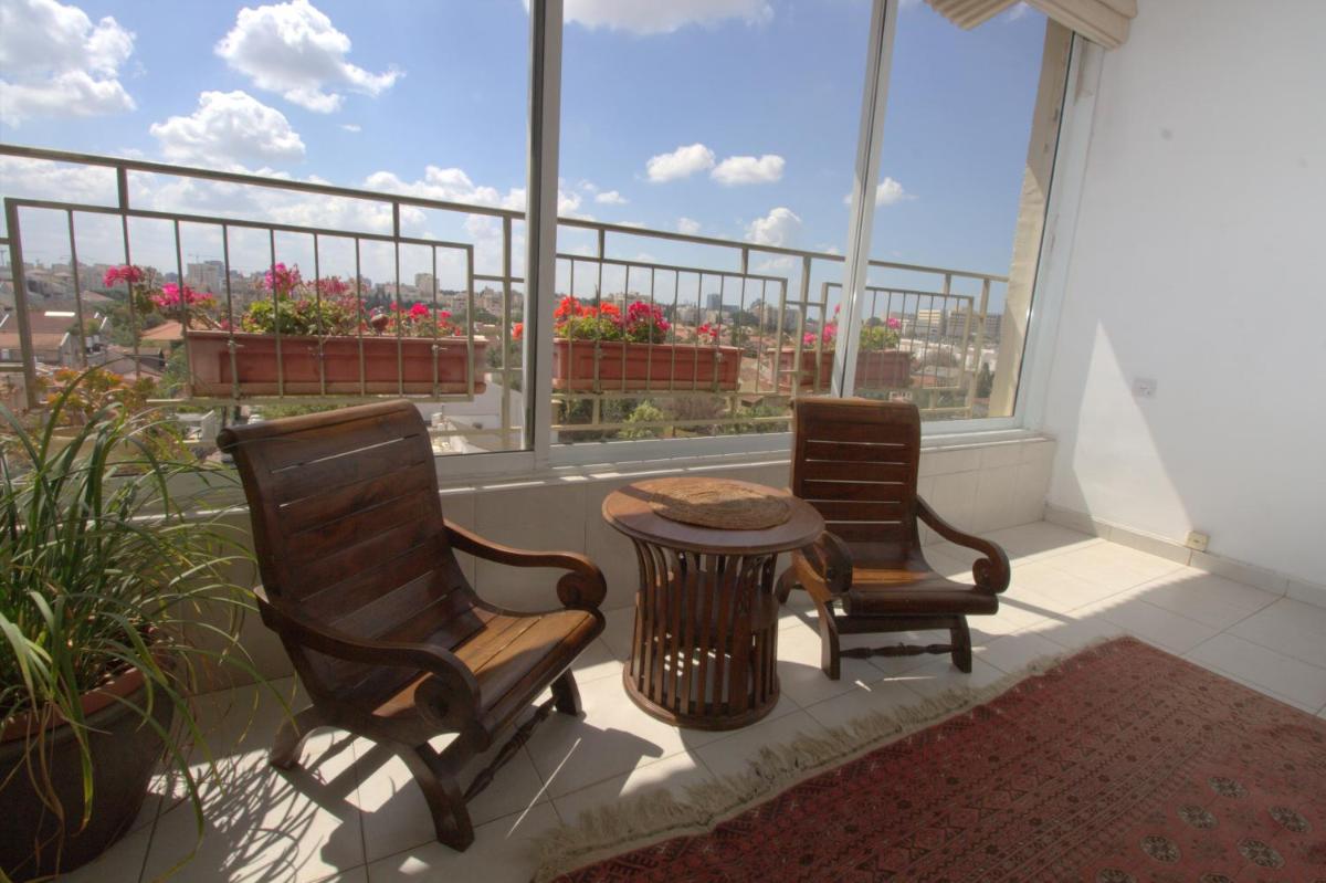 Kfar Saba View Apartment view 4