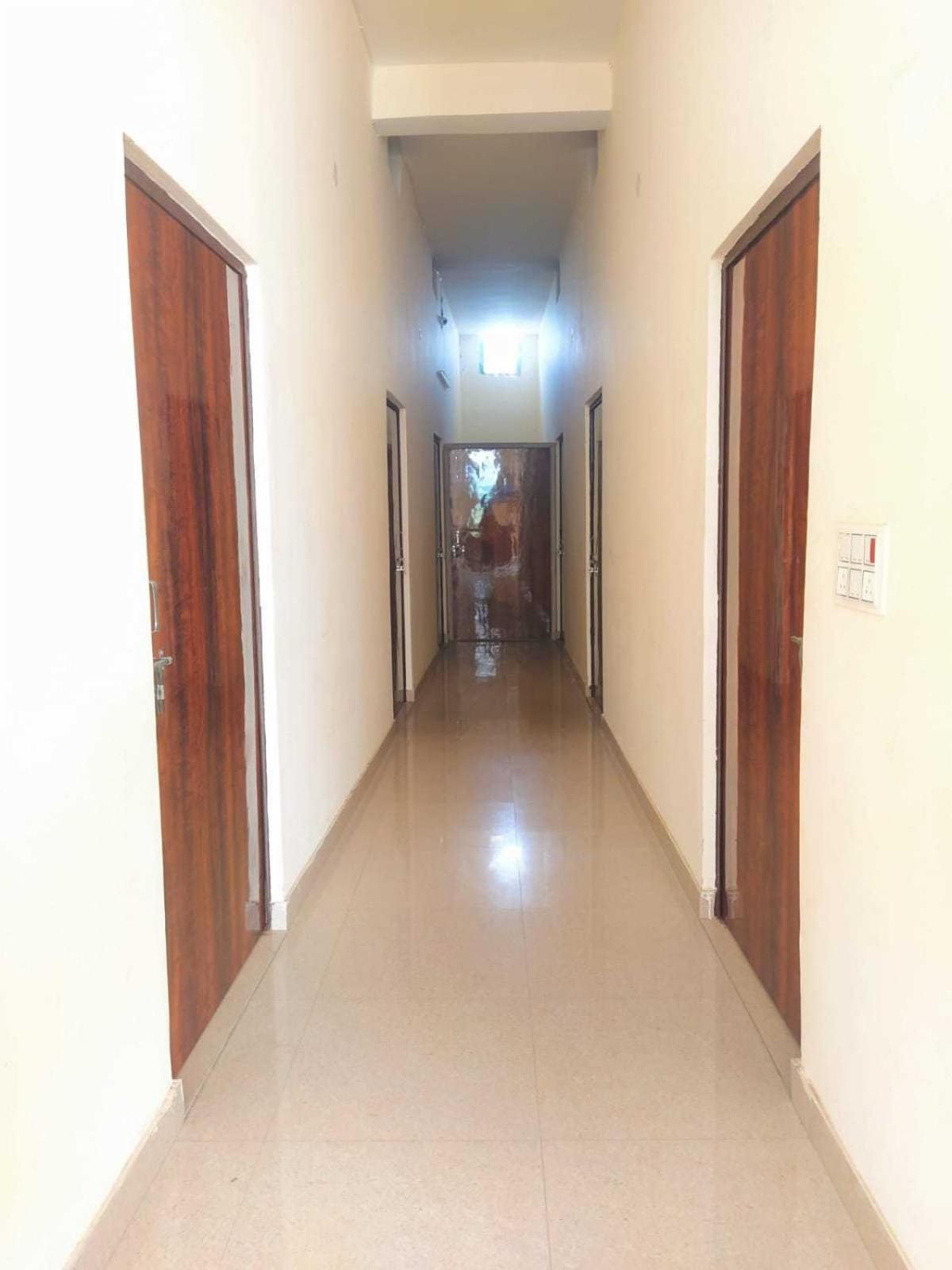Hotel O Golden Star