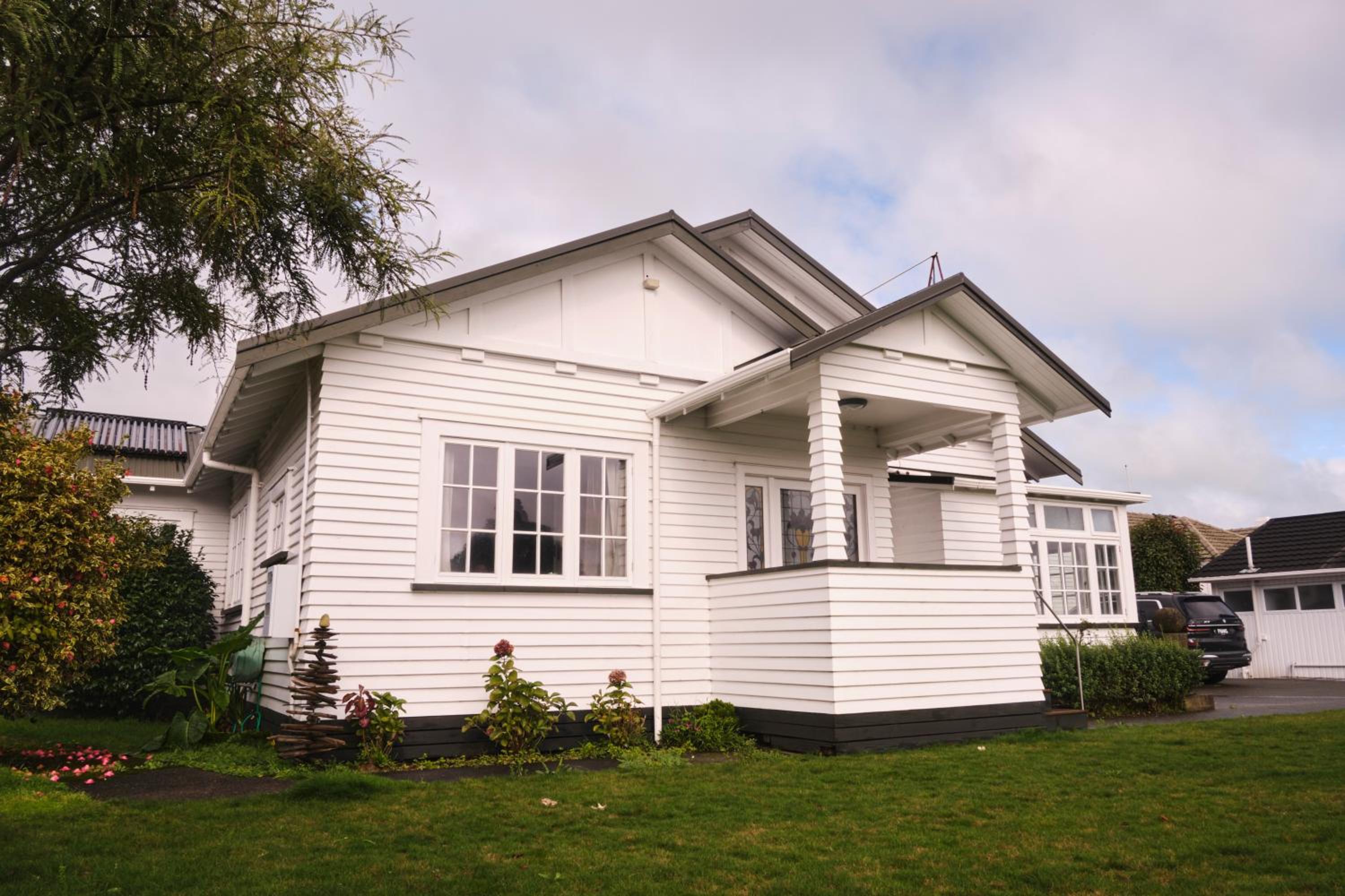 Victorian Designs - Spacious Home in Rotorua Central