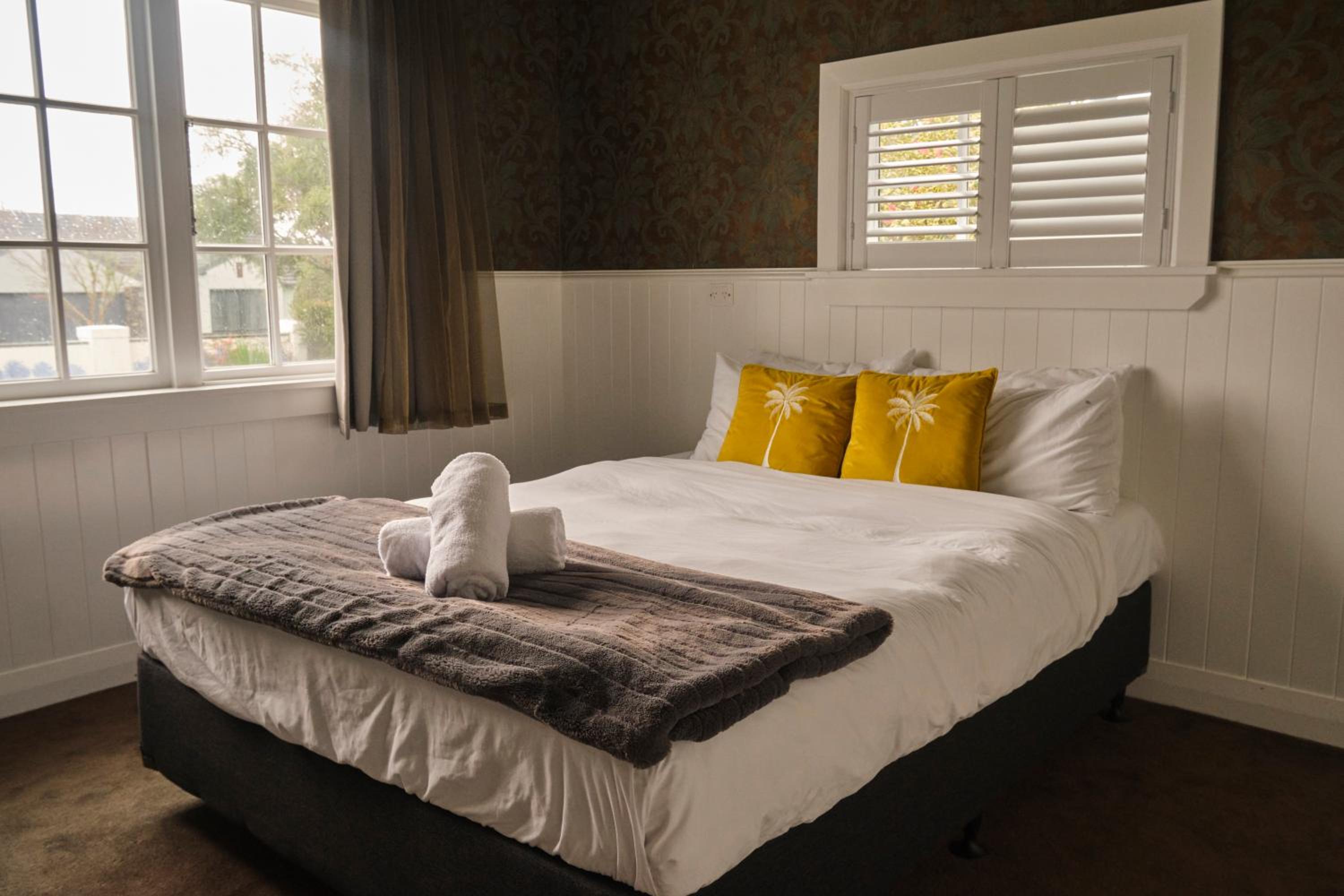 Victorian Designs - Spacious Home in Rotorua Central