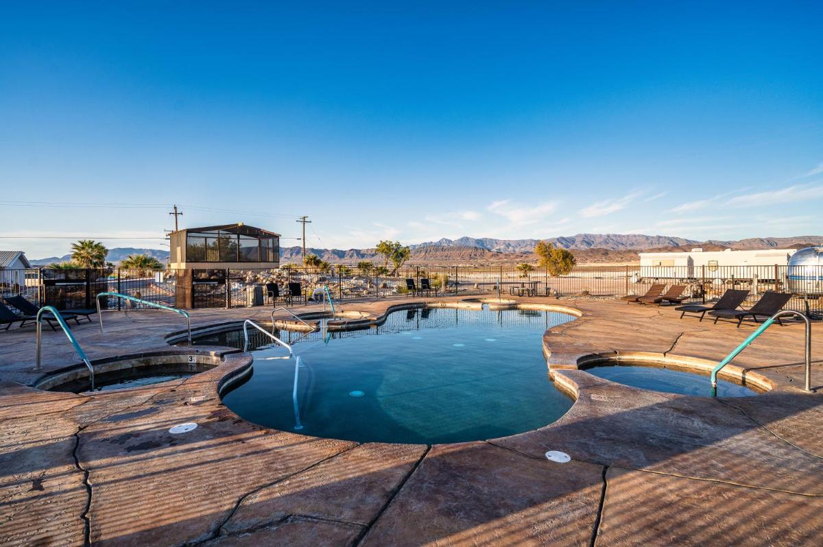 Delight's Hot Springs Resort