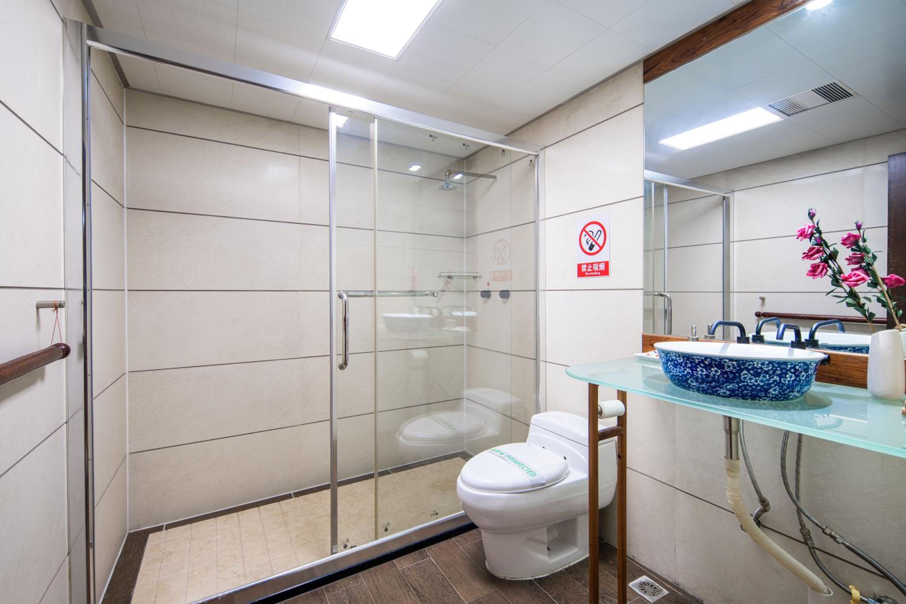 Li River Gallery Lodge