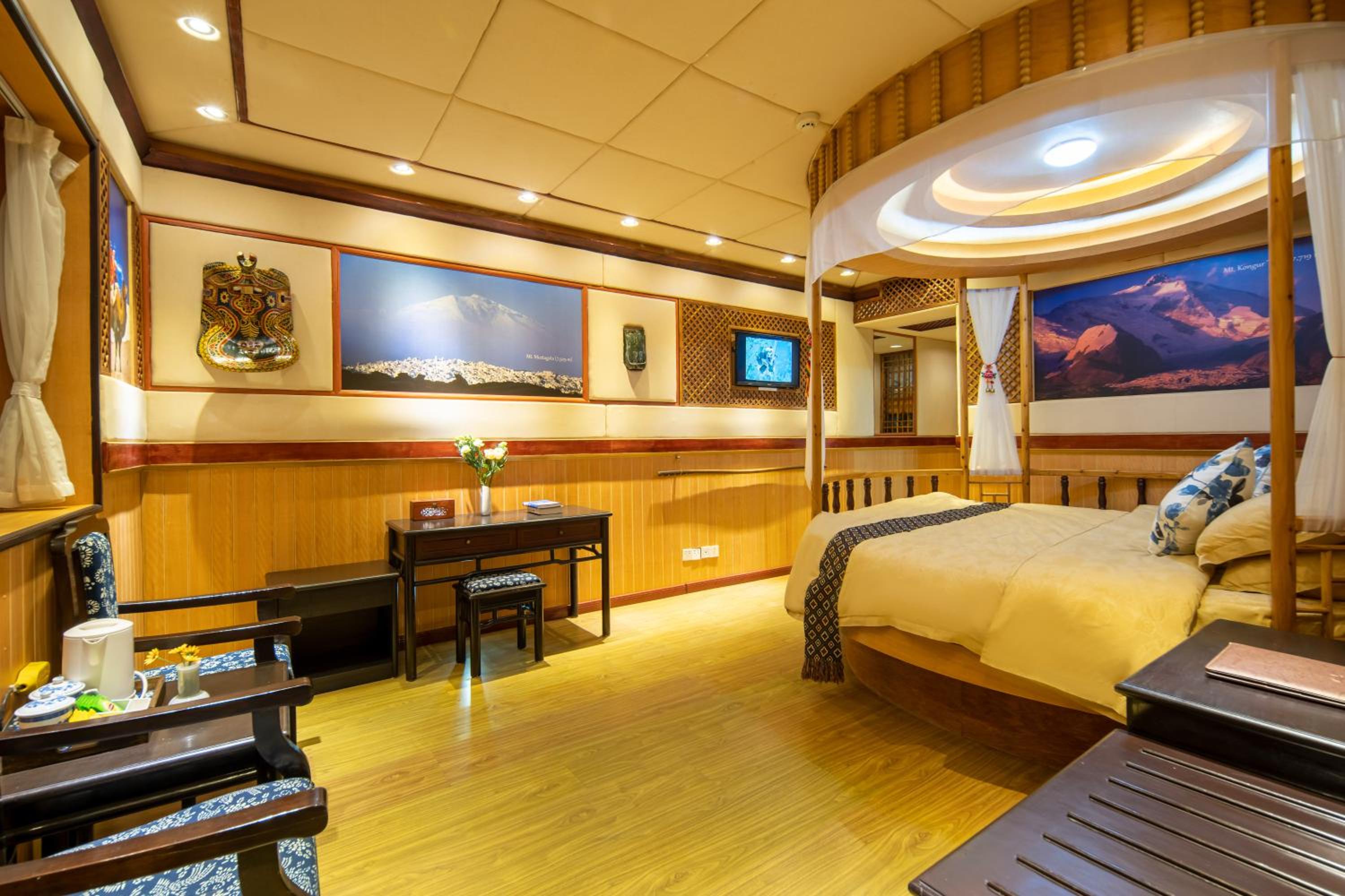 Li River Gallery Lodge