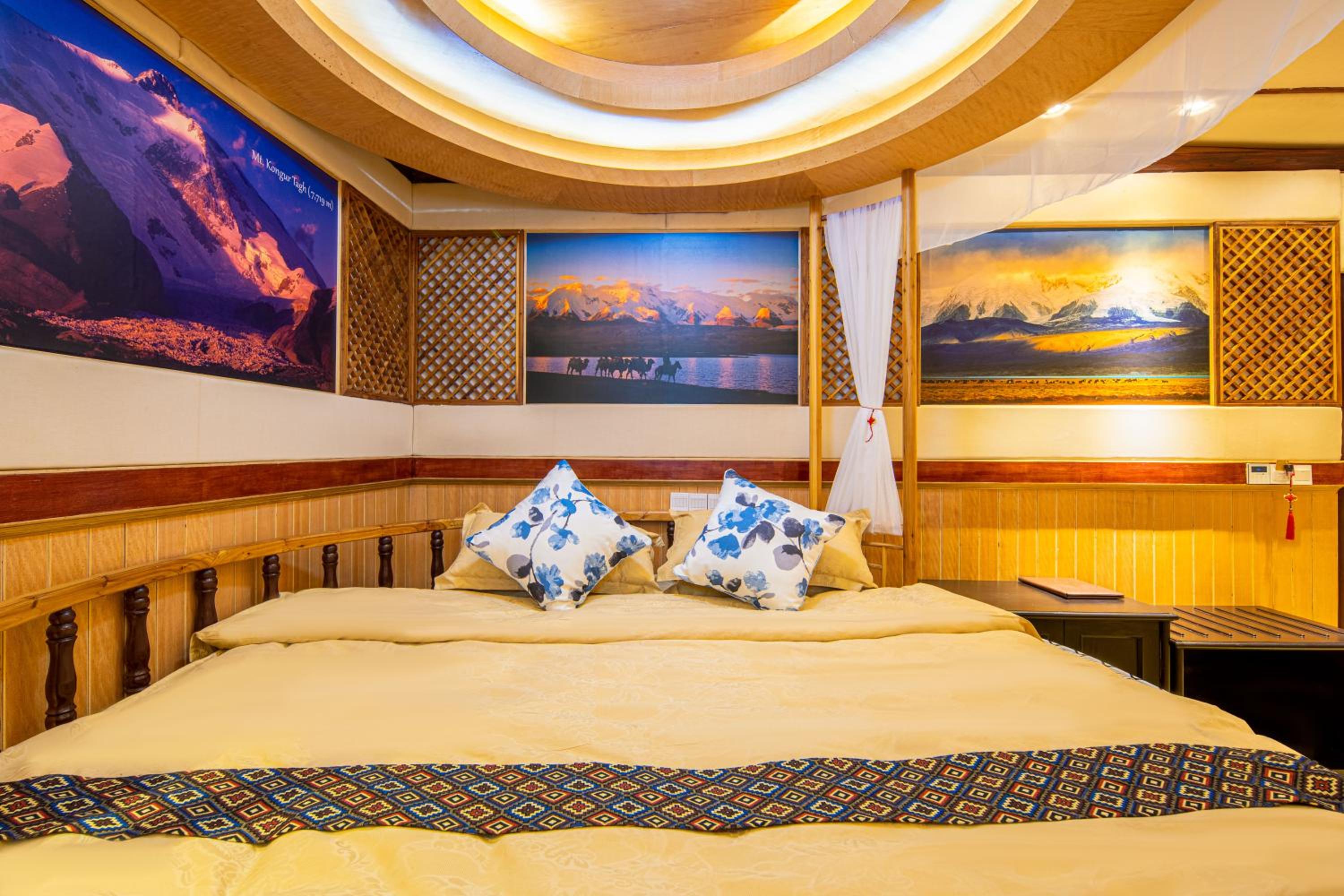 Li River Gallery Lodge