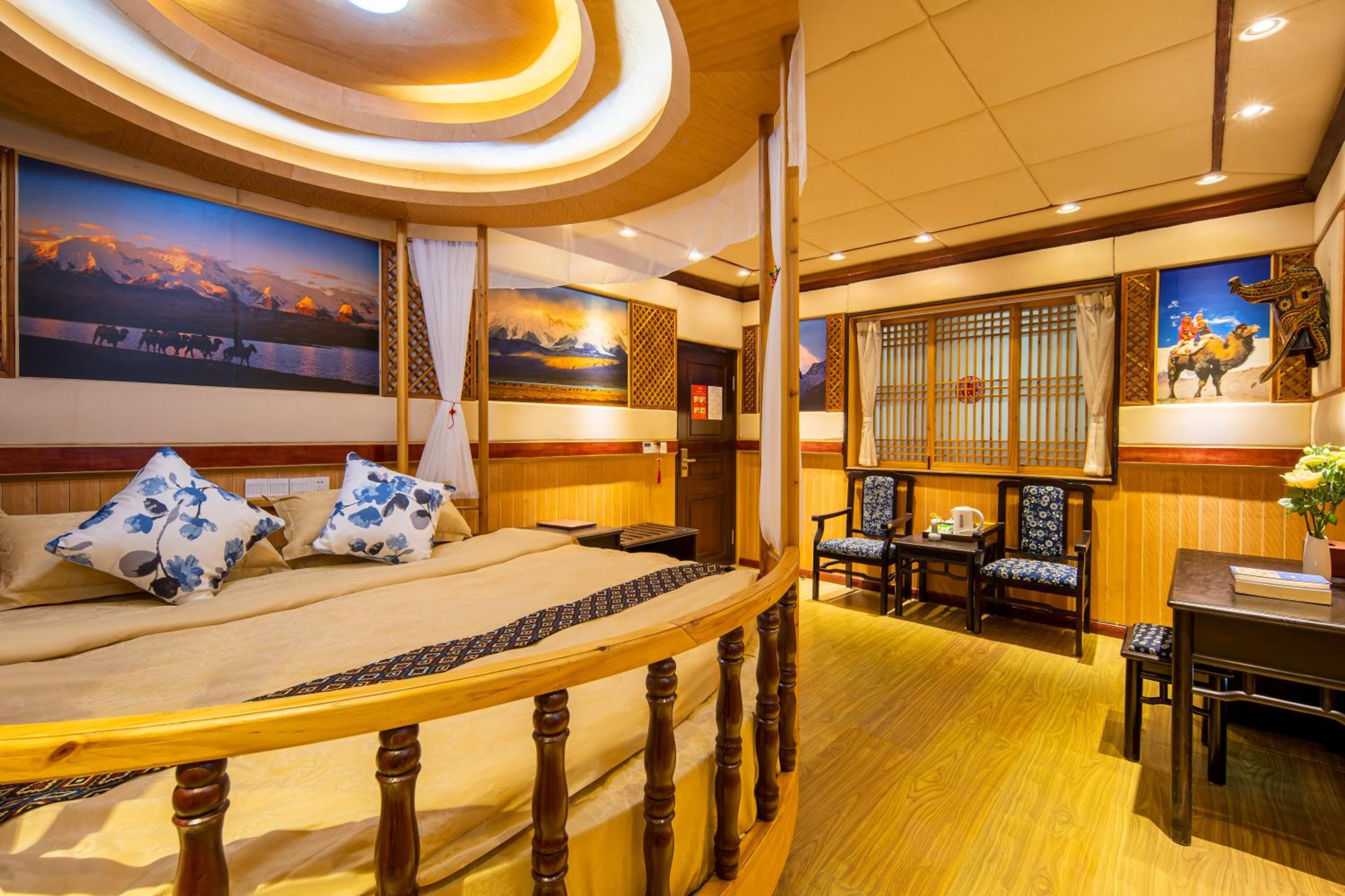 Li River Gallery Lodge