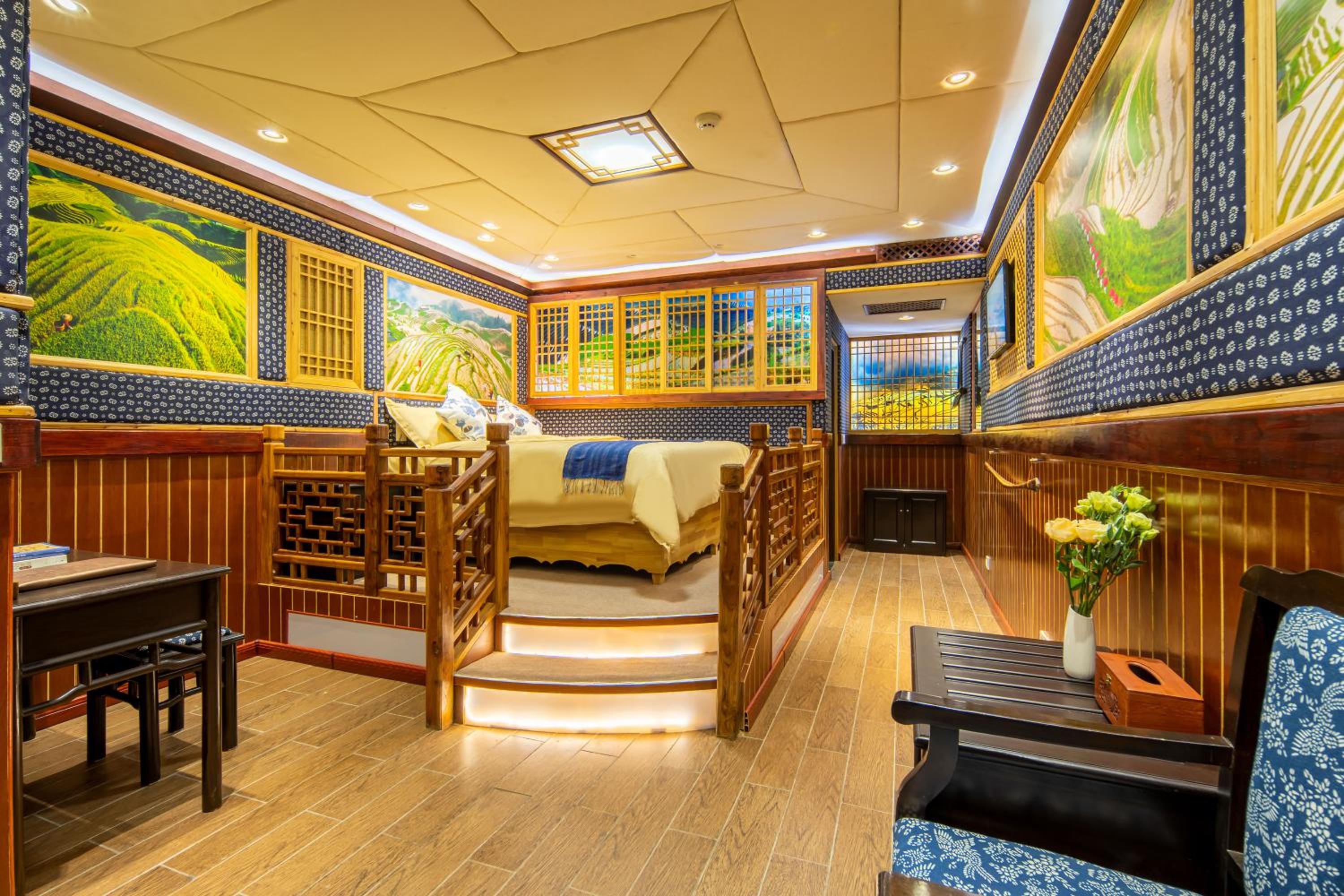 Li River Gallery Lodge
