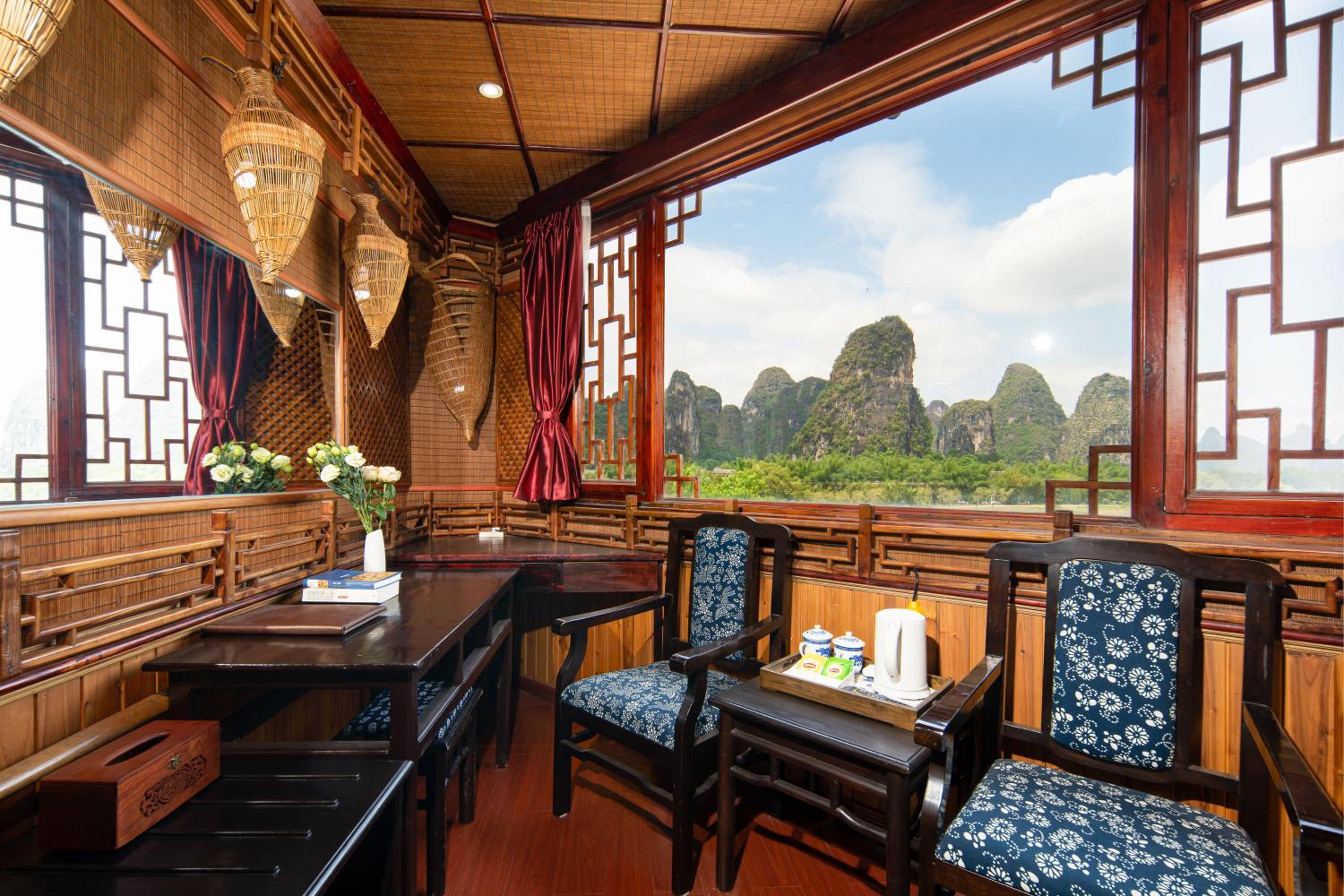 Li River Gallery Lodge