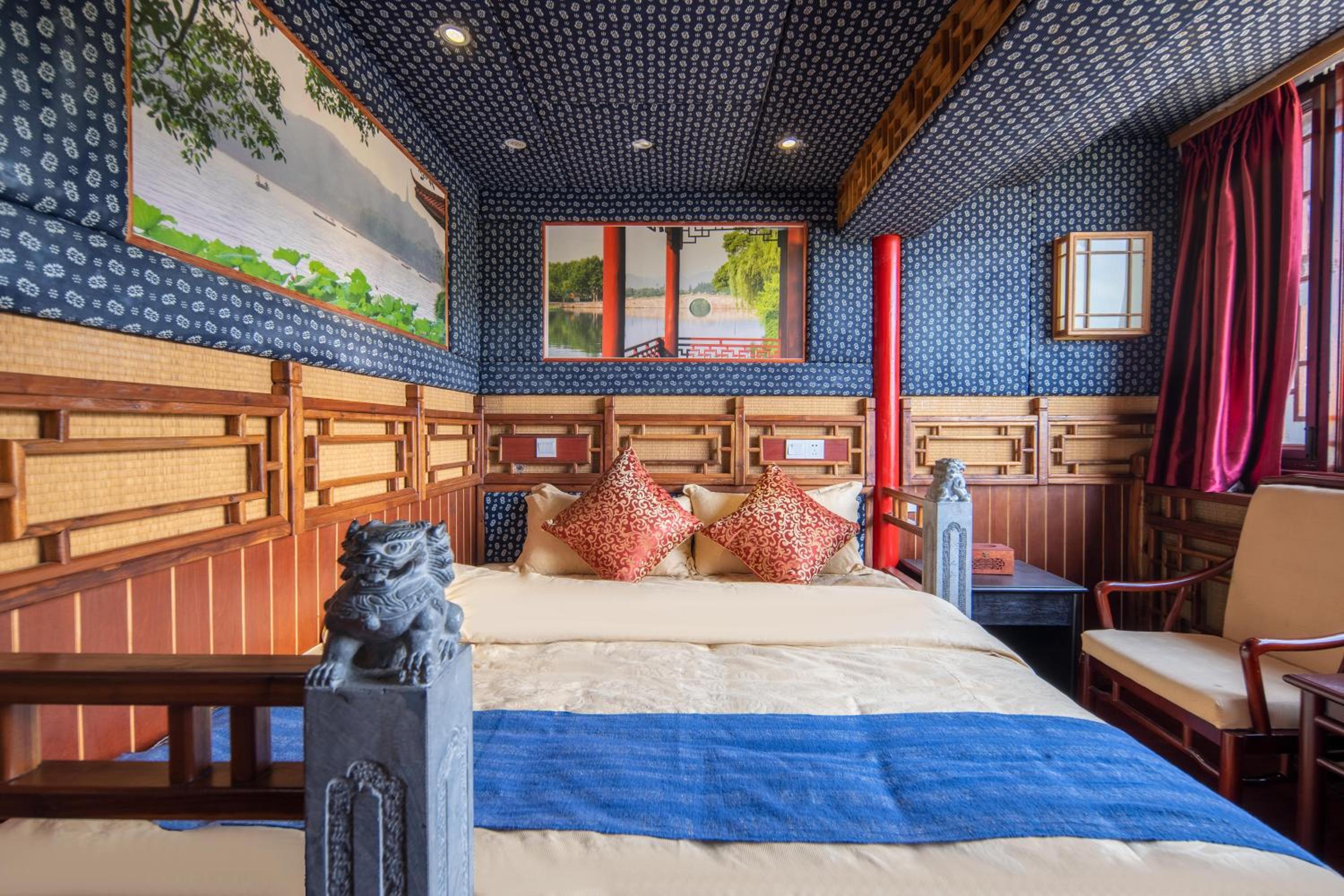 Li River Gallery Lodge