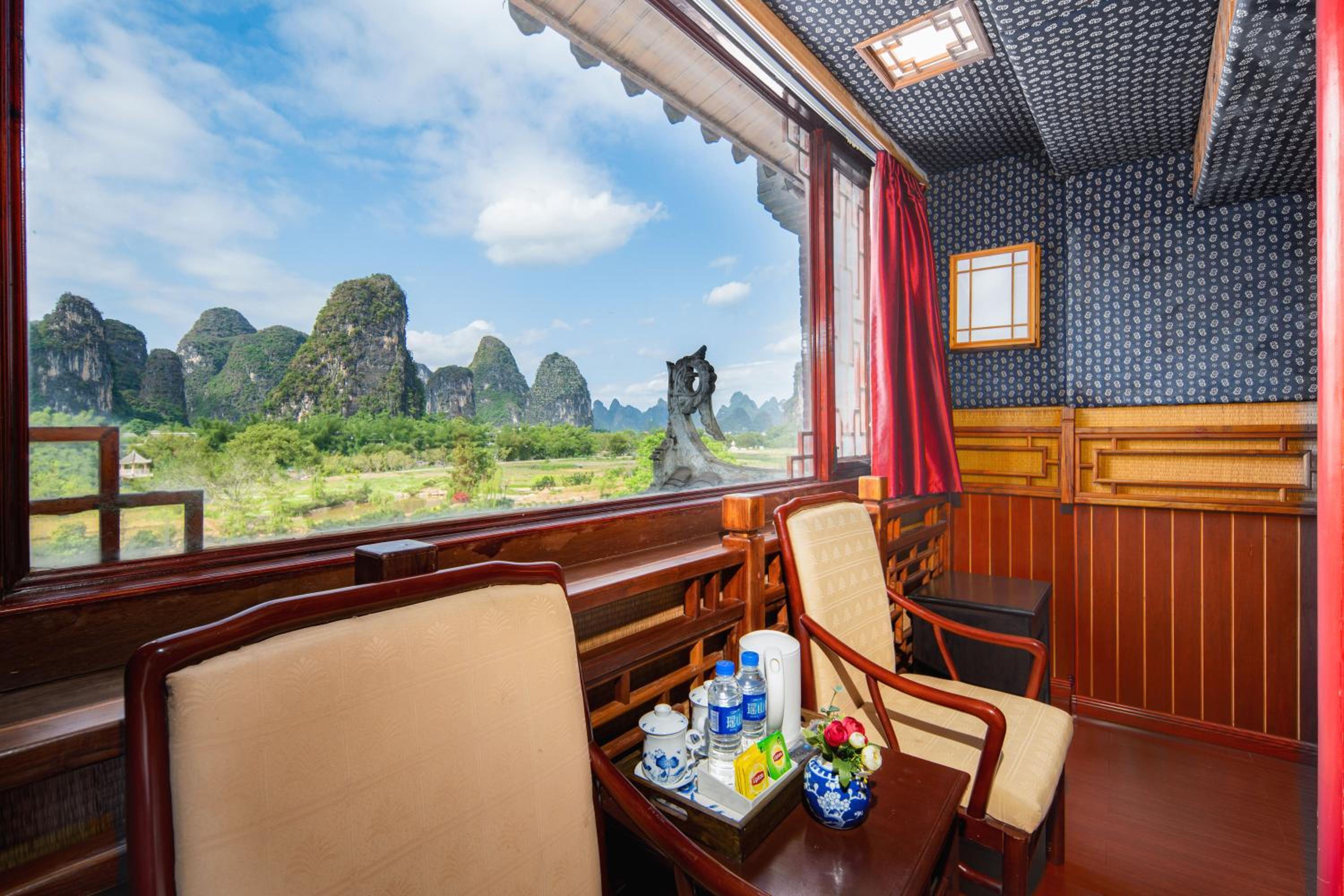 Li River Gallery Lodge
