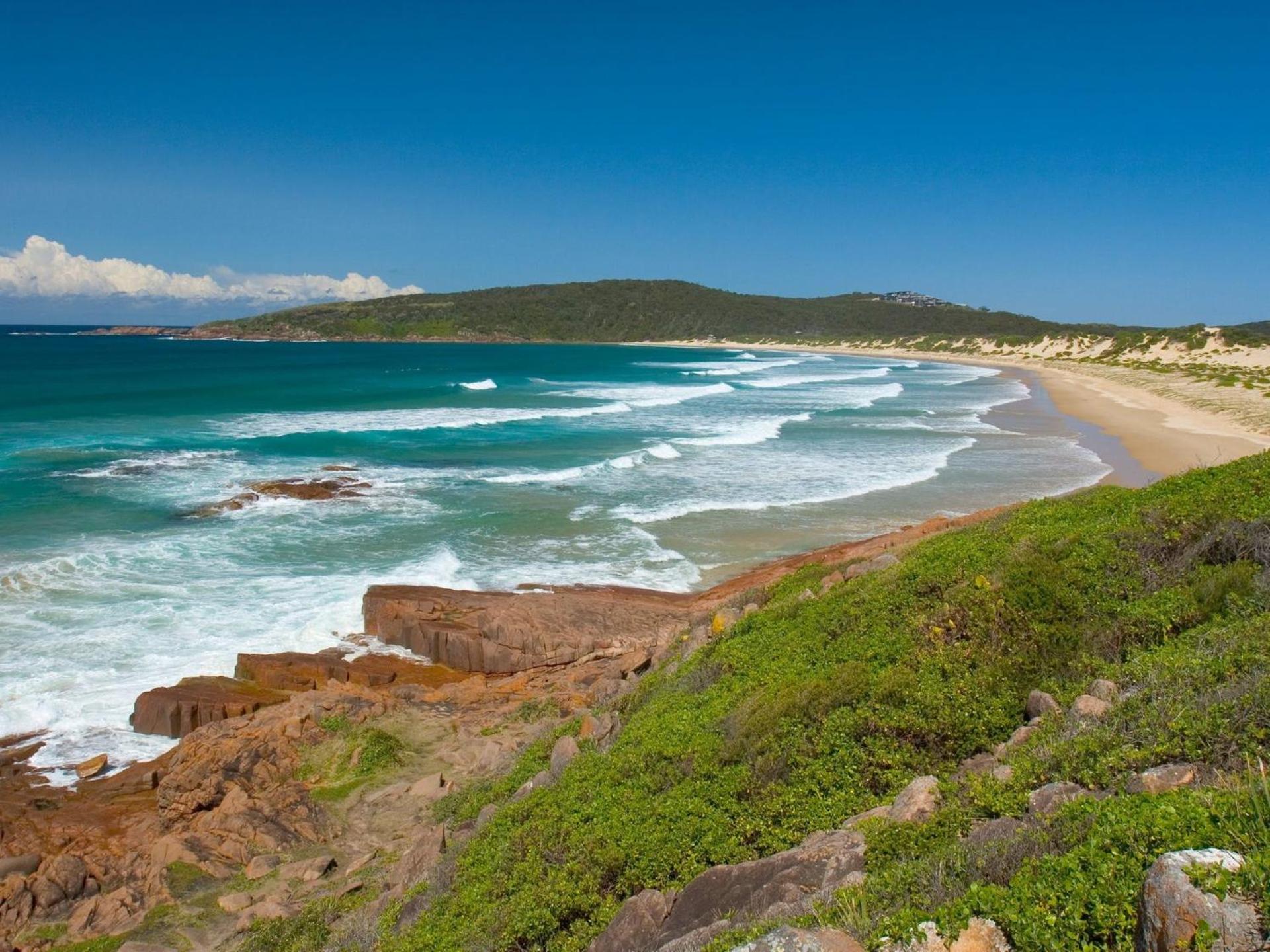 Comfort Luxury and Surrounded by Popular Beaches