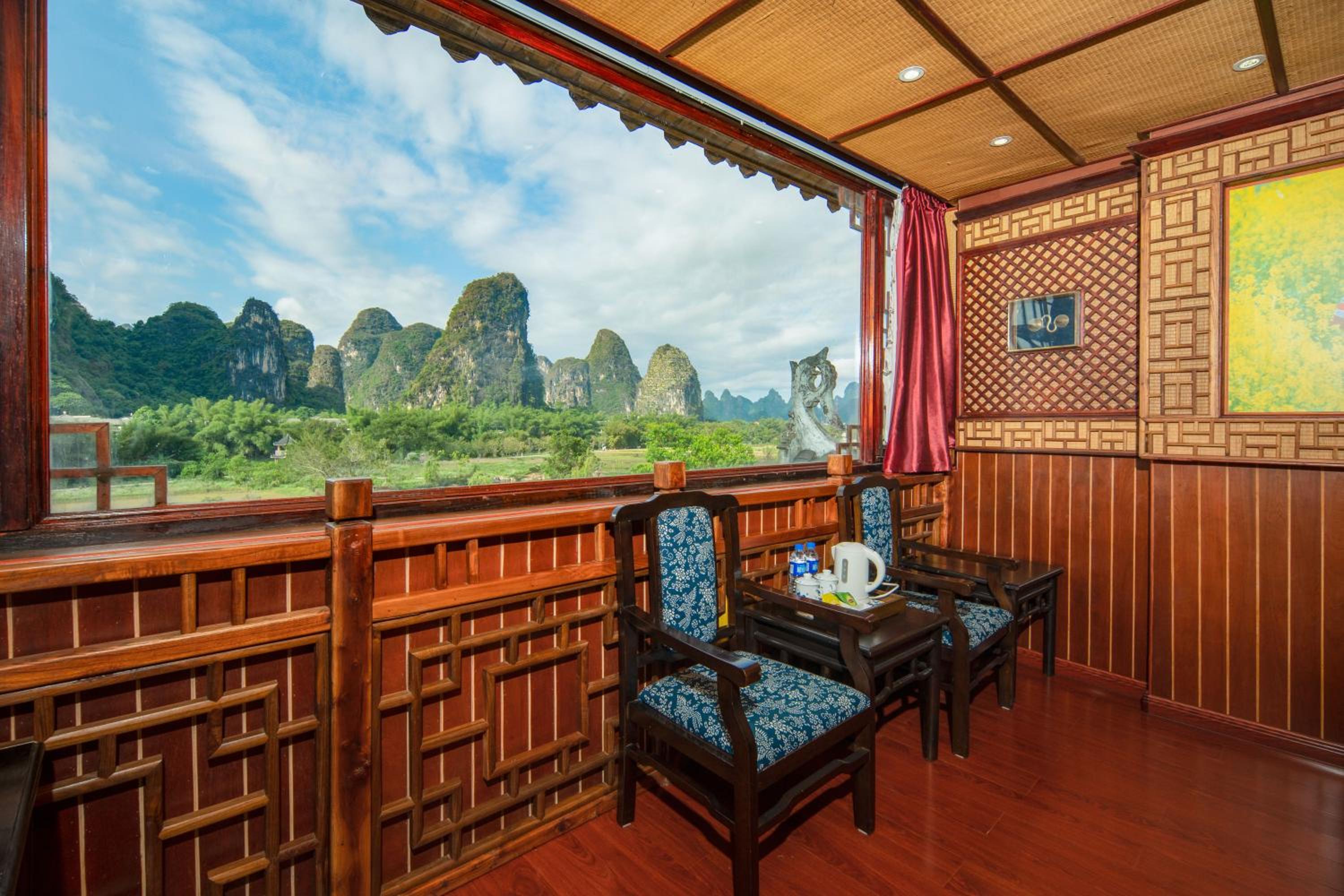 Li River Gallery Lodge