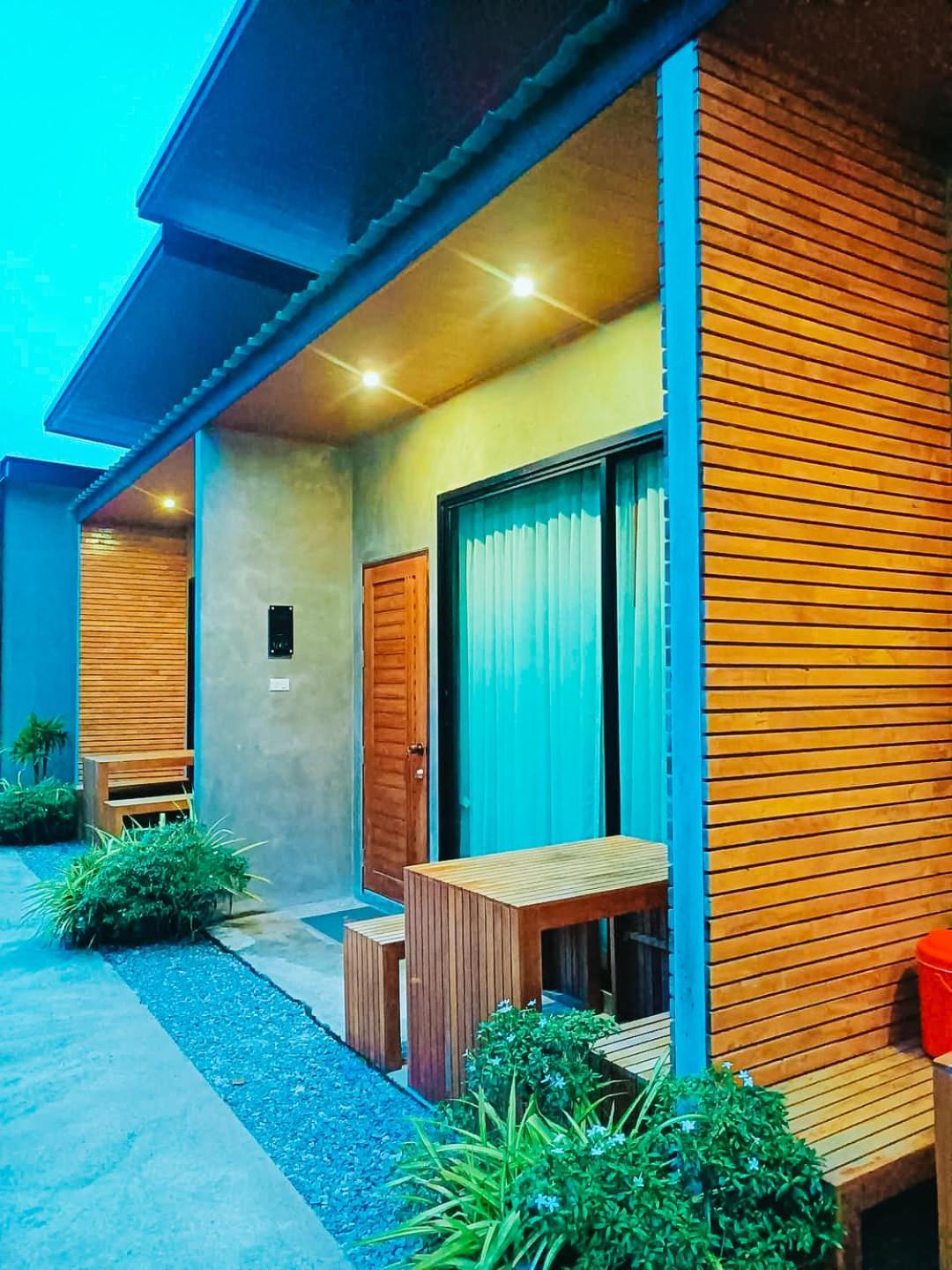 สกายโฮม วัดเจดีย์ไอ้ไข่ Resort & Restaurant