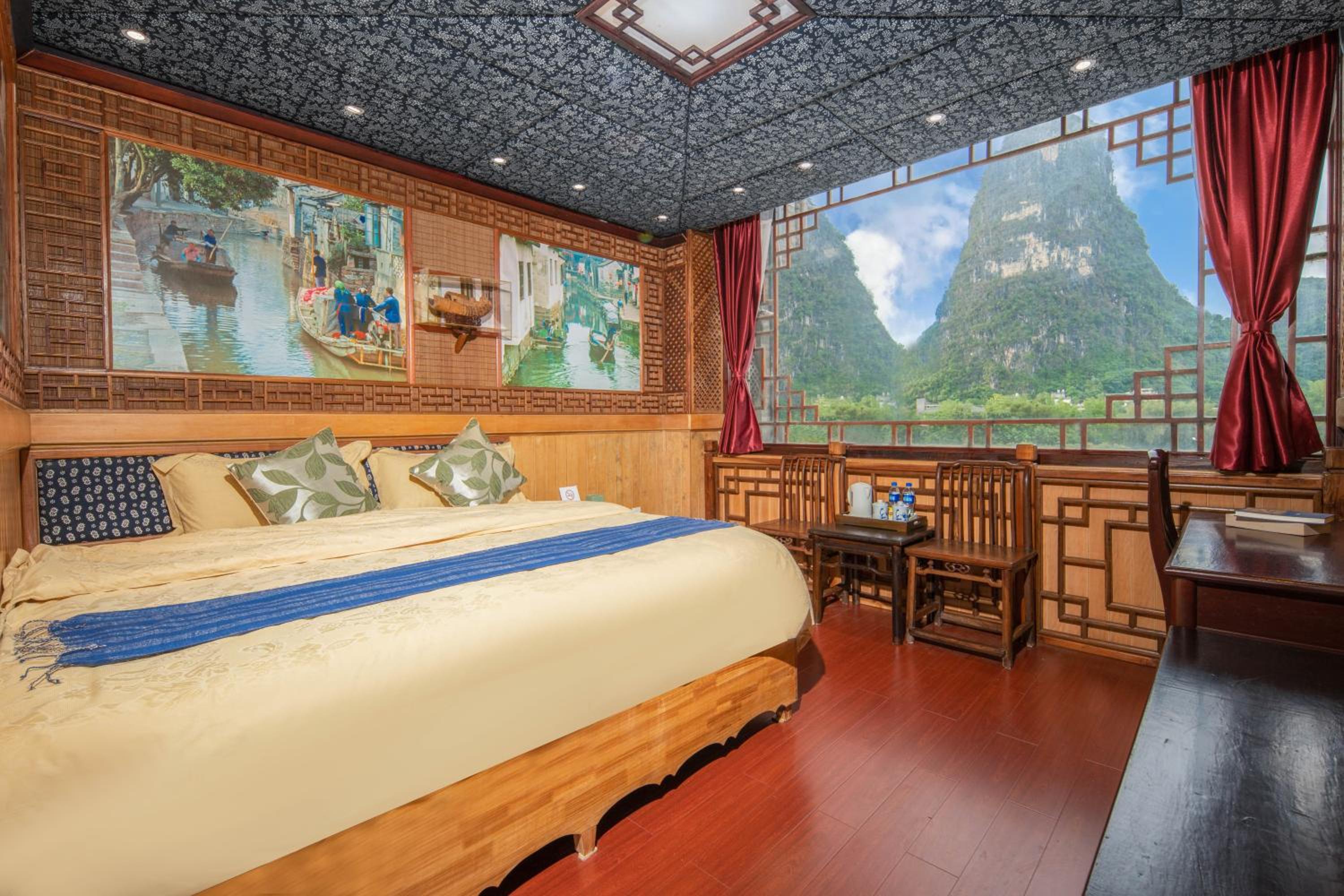 Li River Gallery Lodge