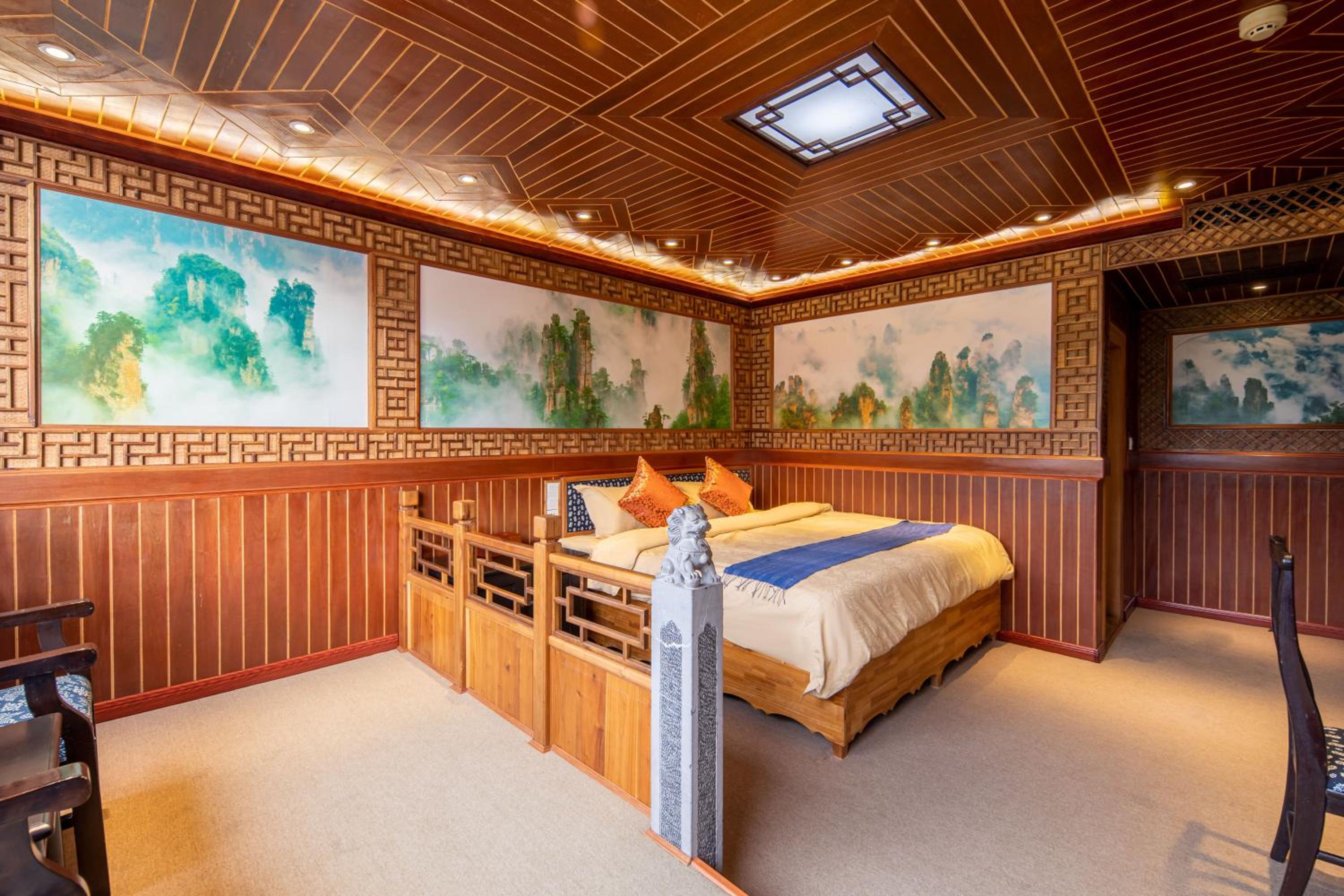 Li River Gallery Lodge
