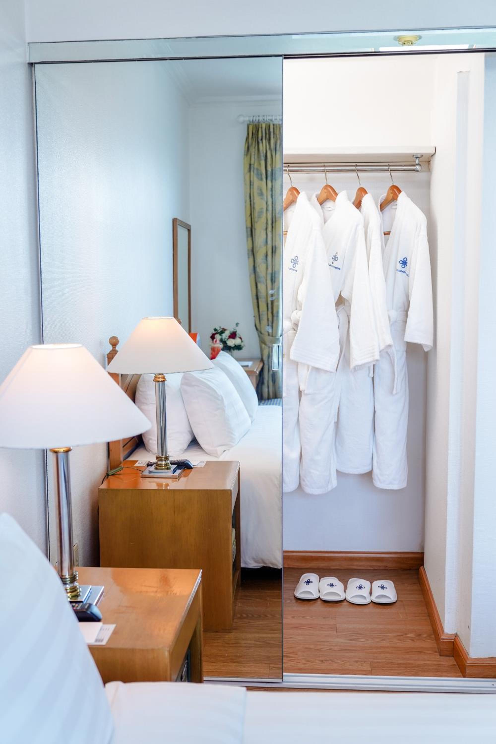 Daeha Serviced Apartment