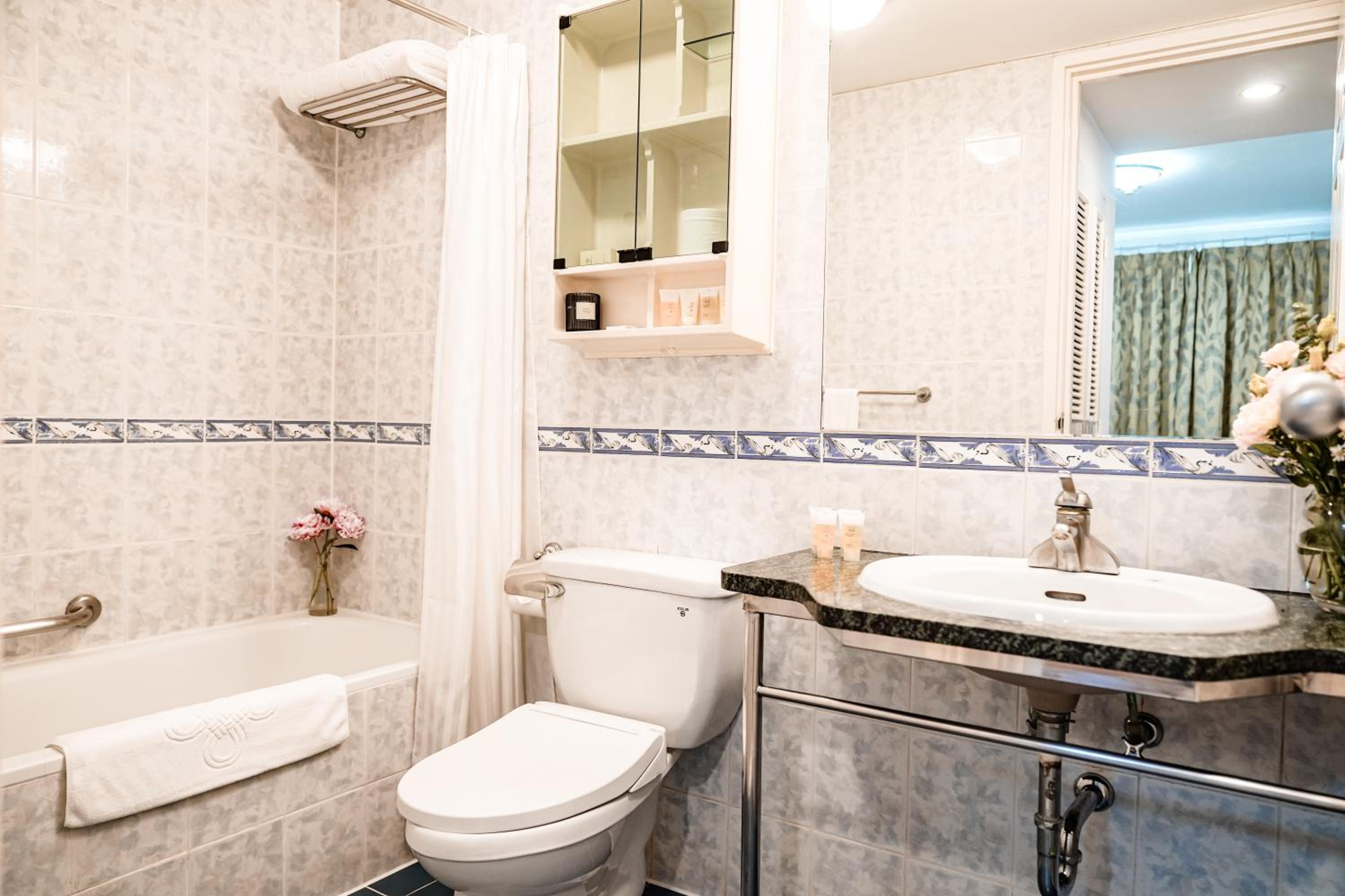 Daeha Serviced Apartment