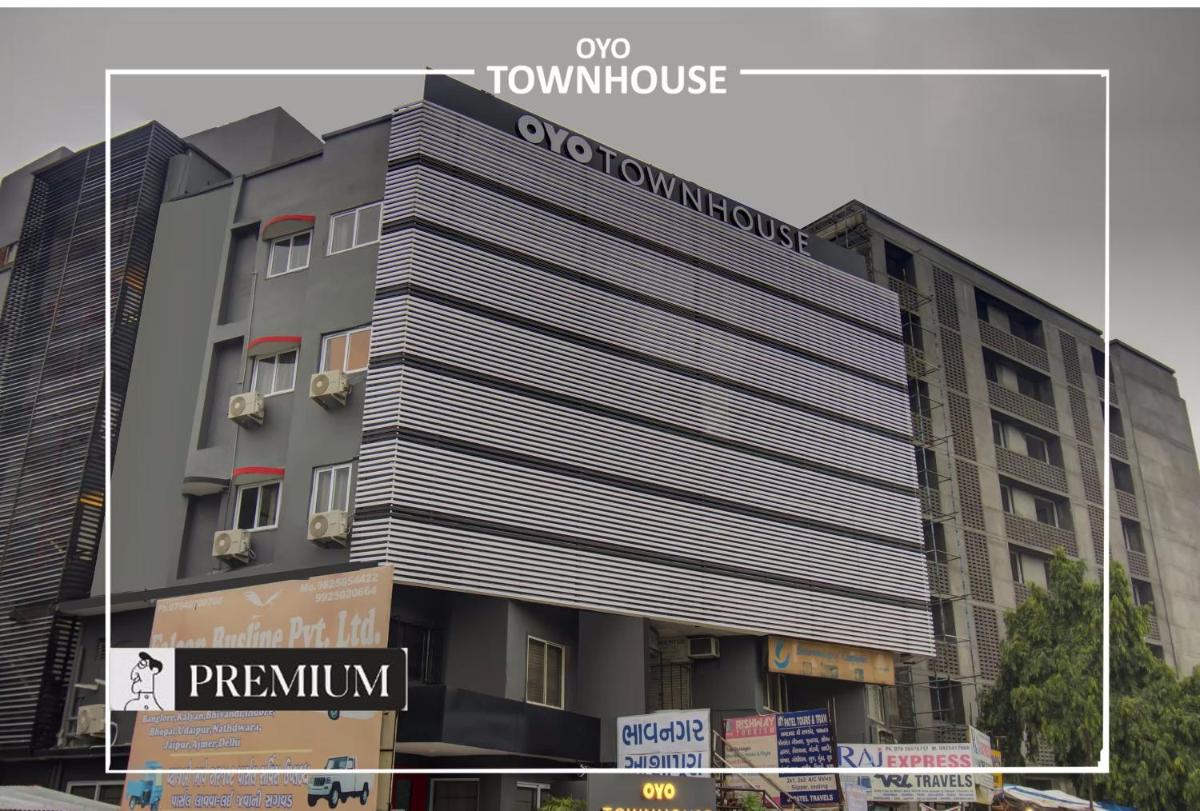 Townhouse 165 Netaji Road
