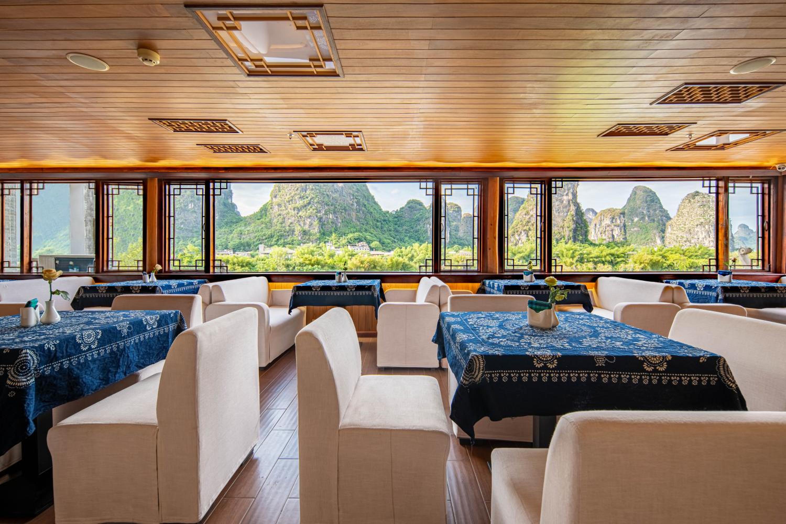 Li River Gallery Lodge