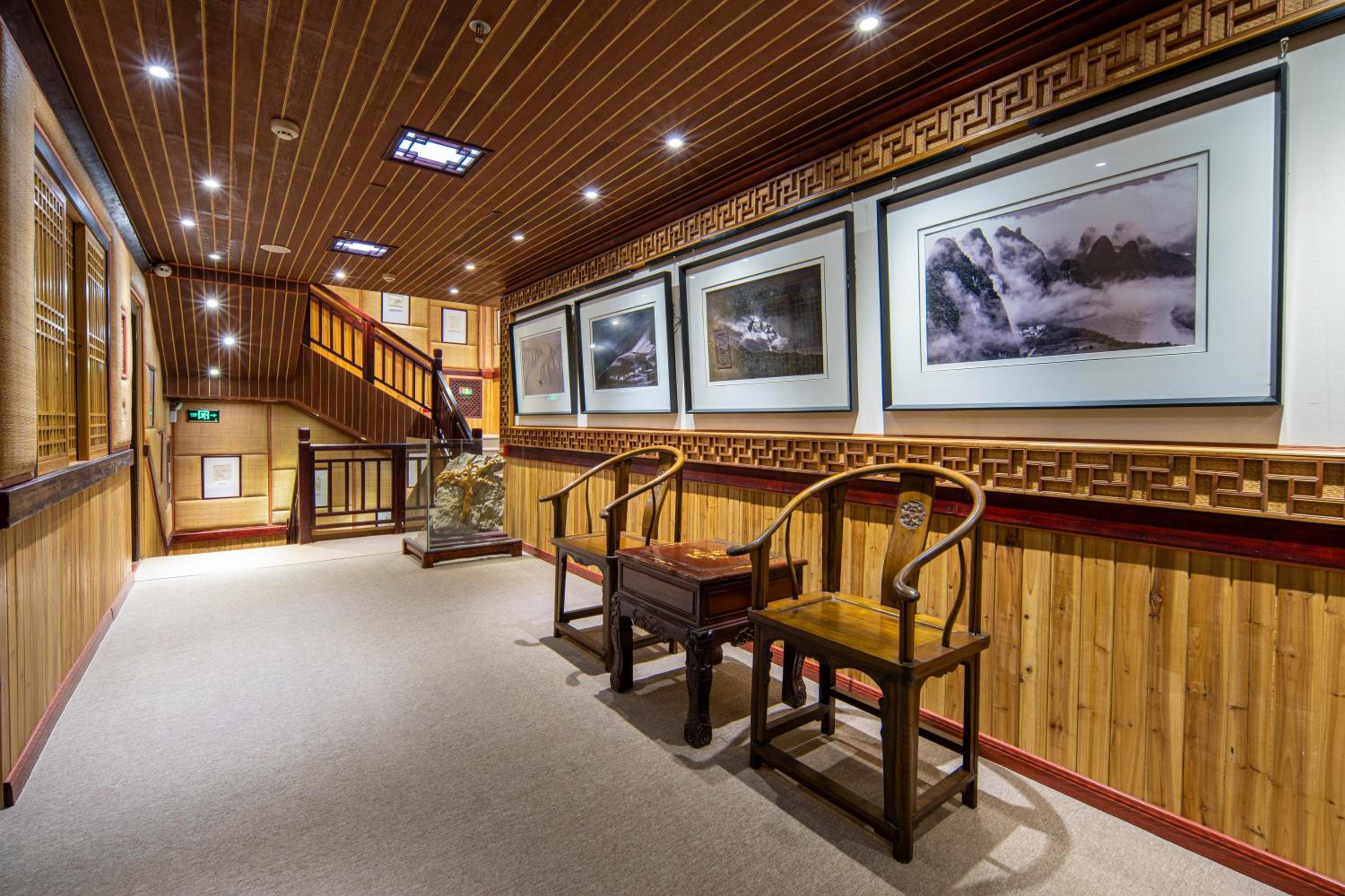 Li River Gallery Lodge