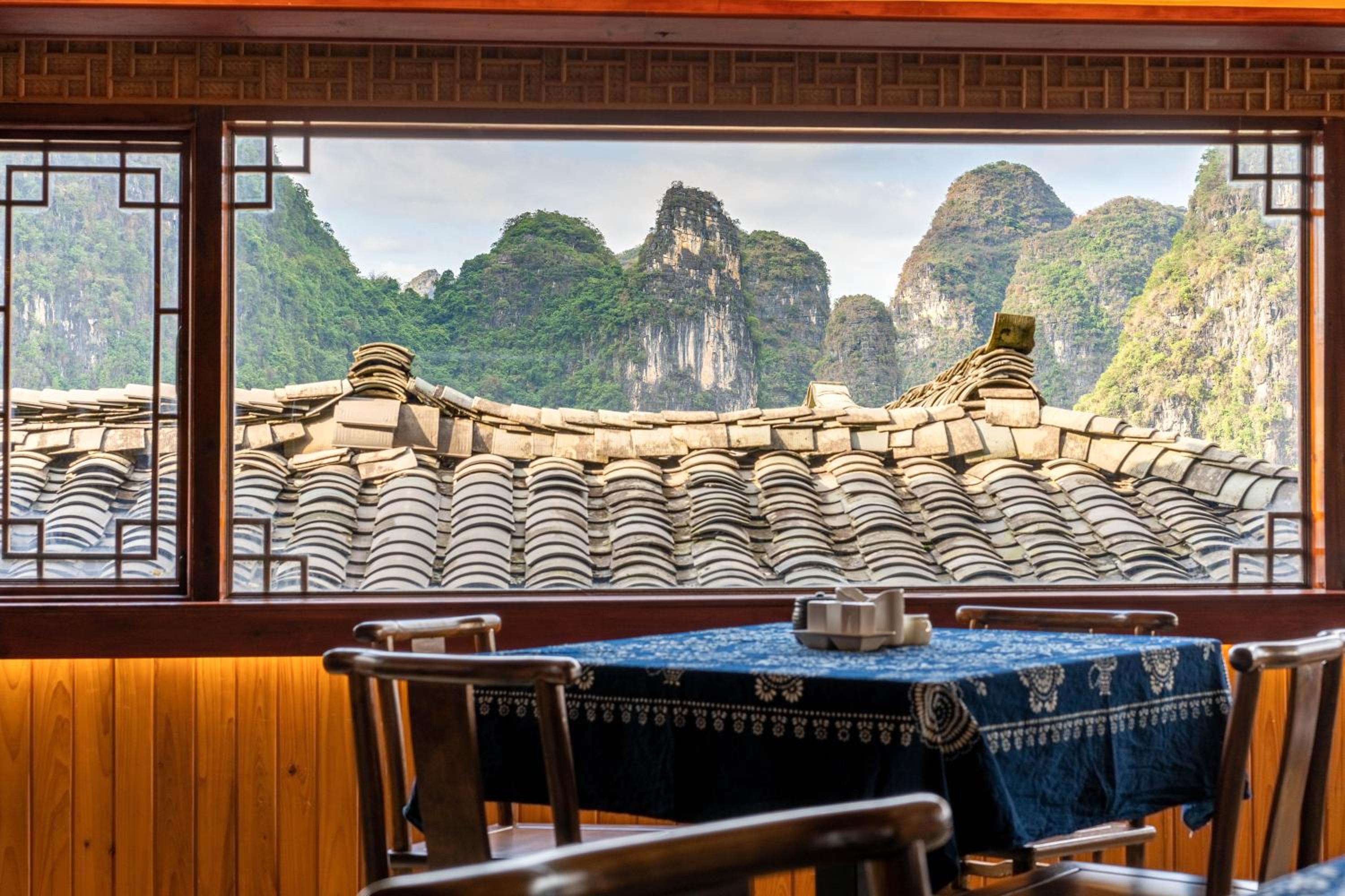 Li River Gallery Lodge