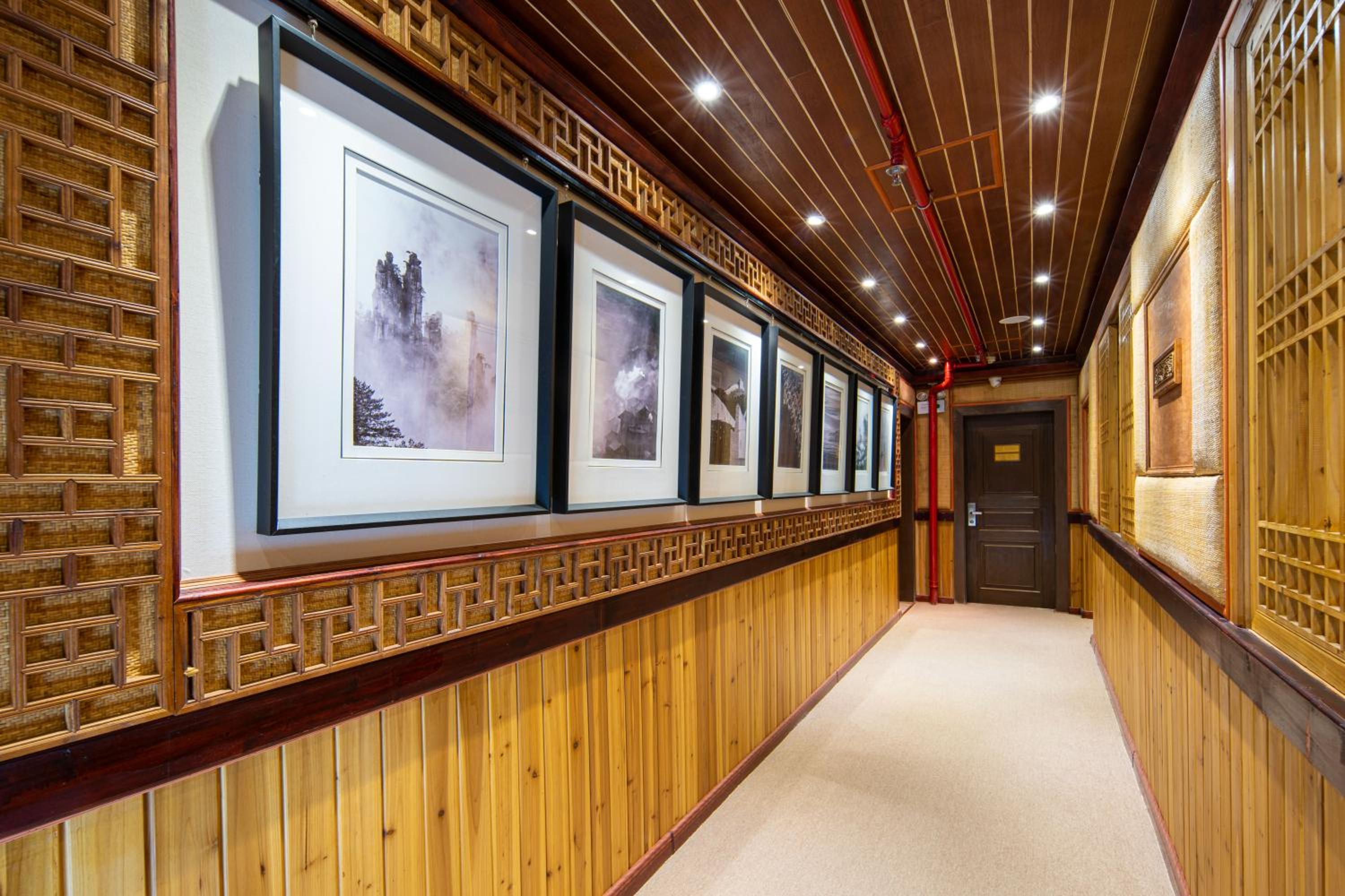 Li River Gallery Lodge