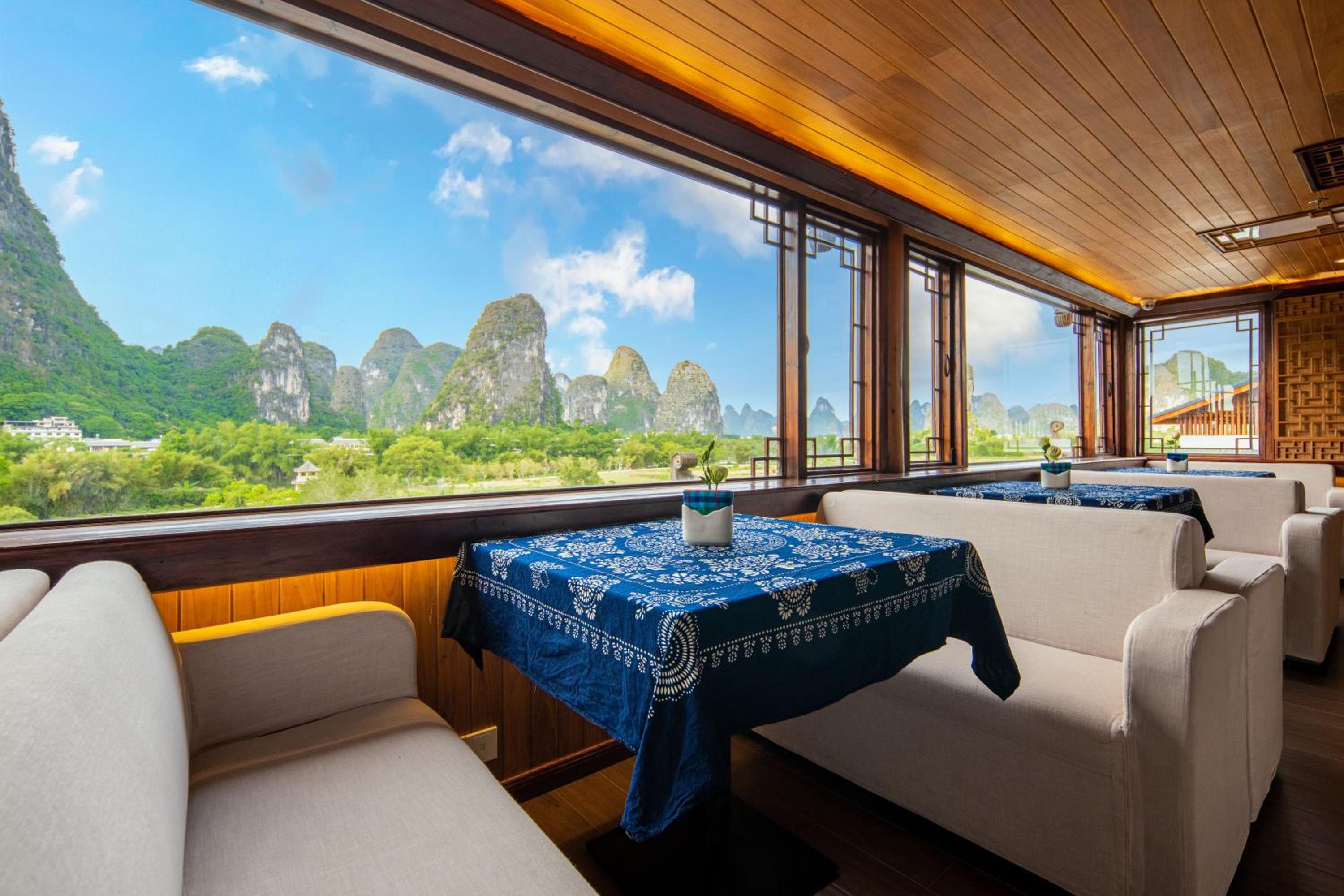 Li River Gallery Lodge