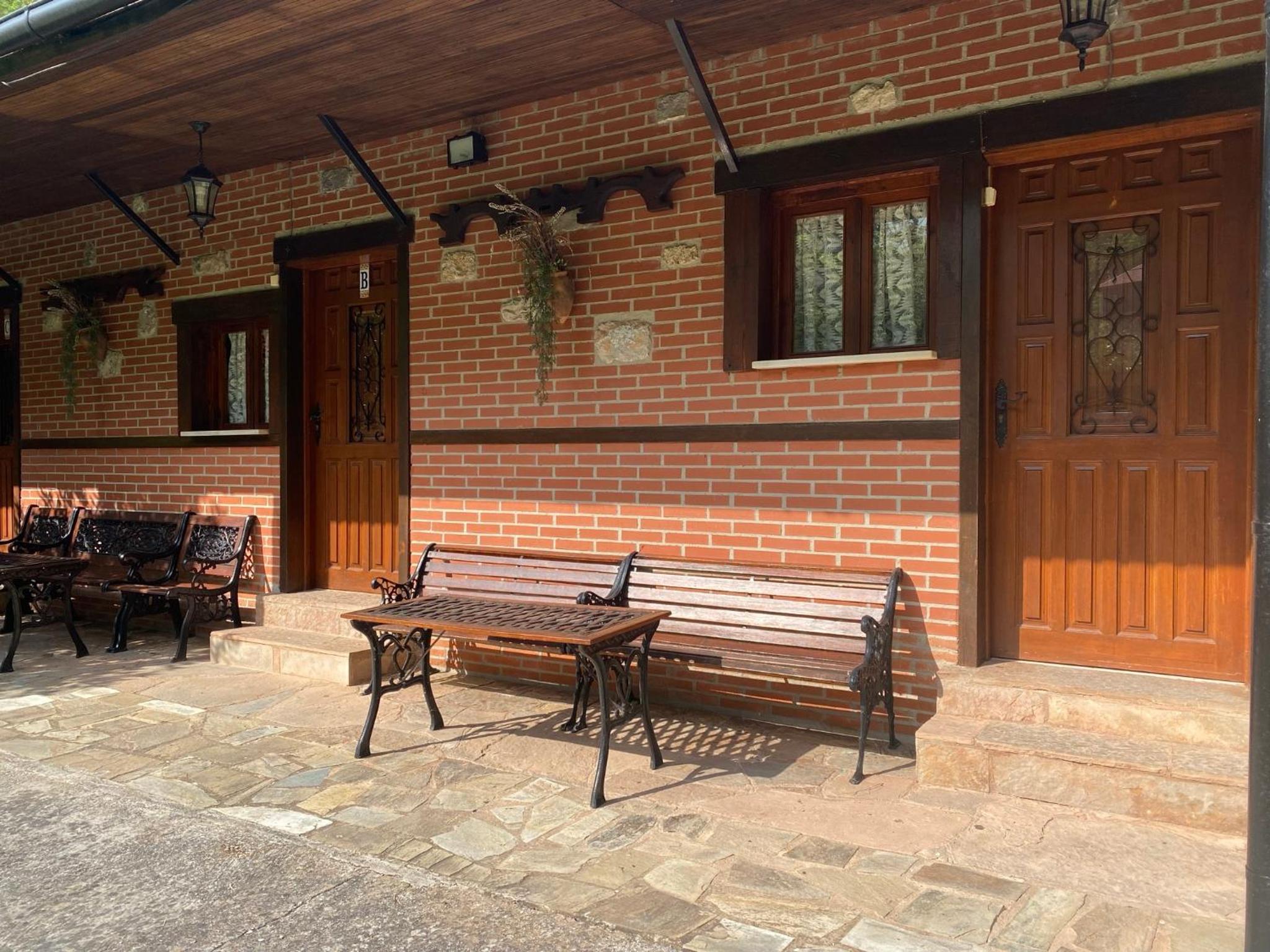 Albergue La HERMIDA view 4