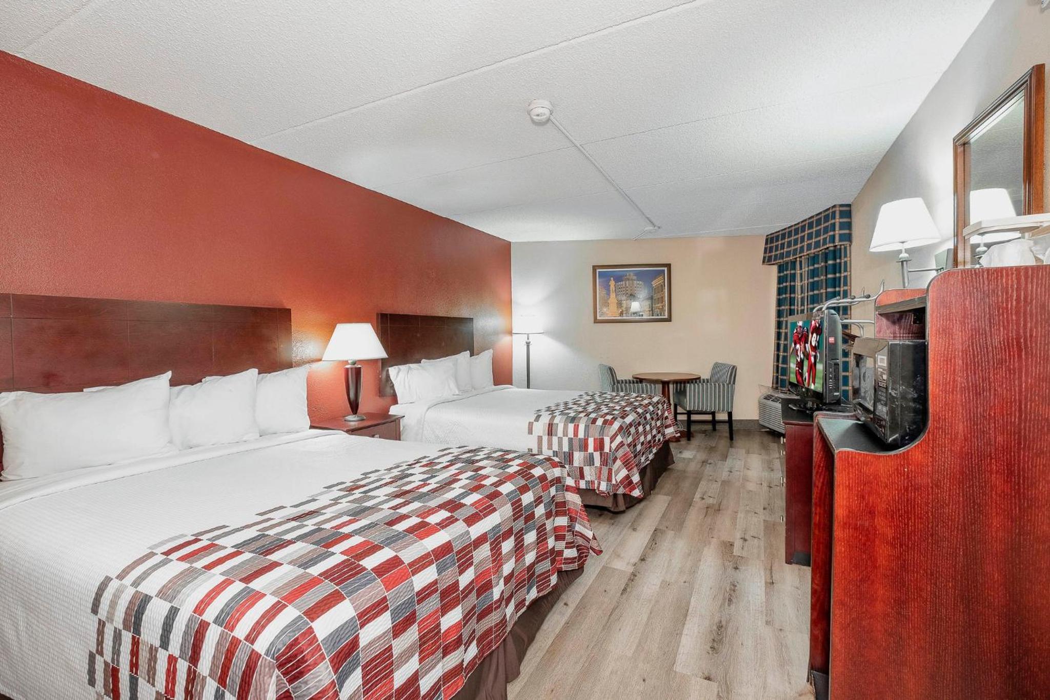 Macon Vacations - Red Roof Inn Suites Macon - Property Image 13