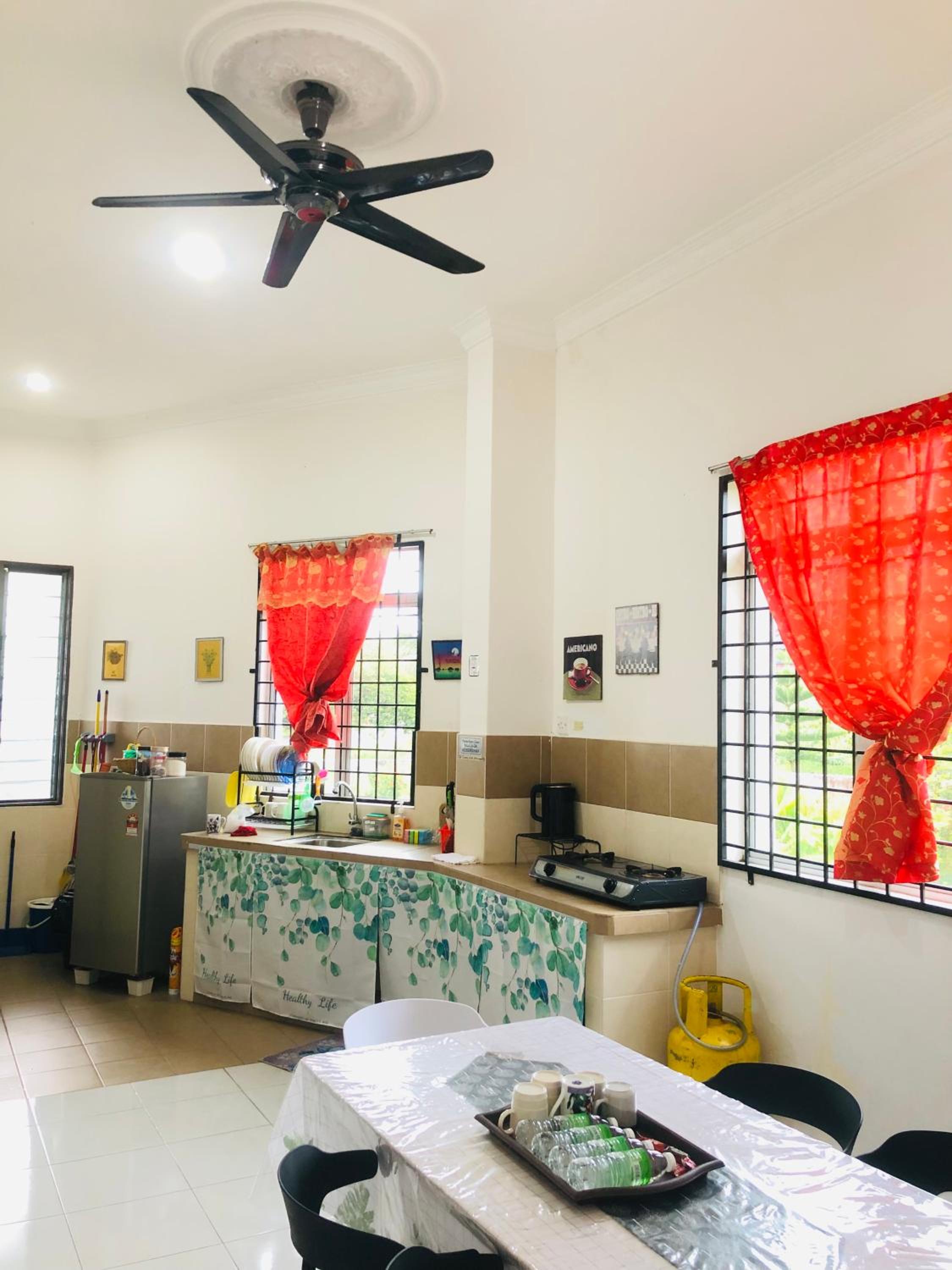 Homestay Lestary near Taiping Fast WIFI Netflix