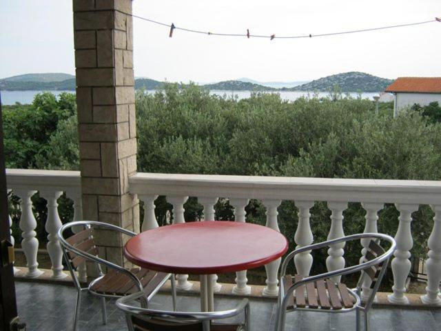 Photo 42