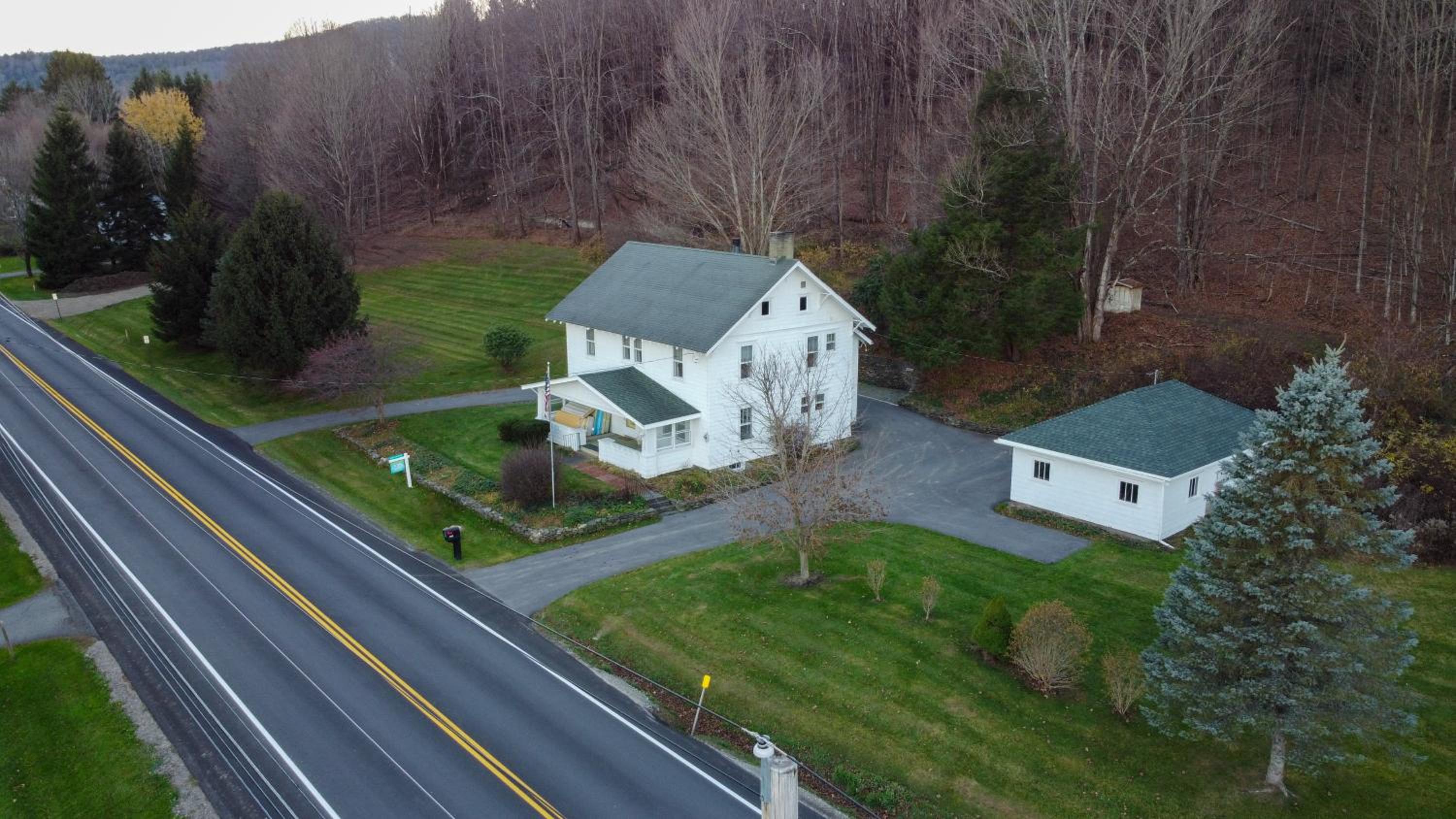 1st Class Rentals The Thurman Munson House view 3