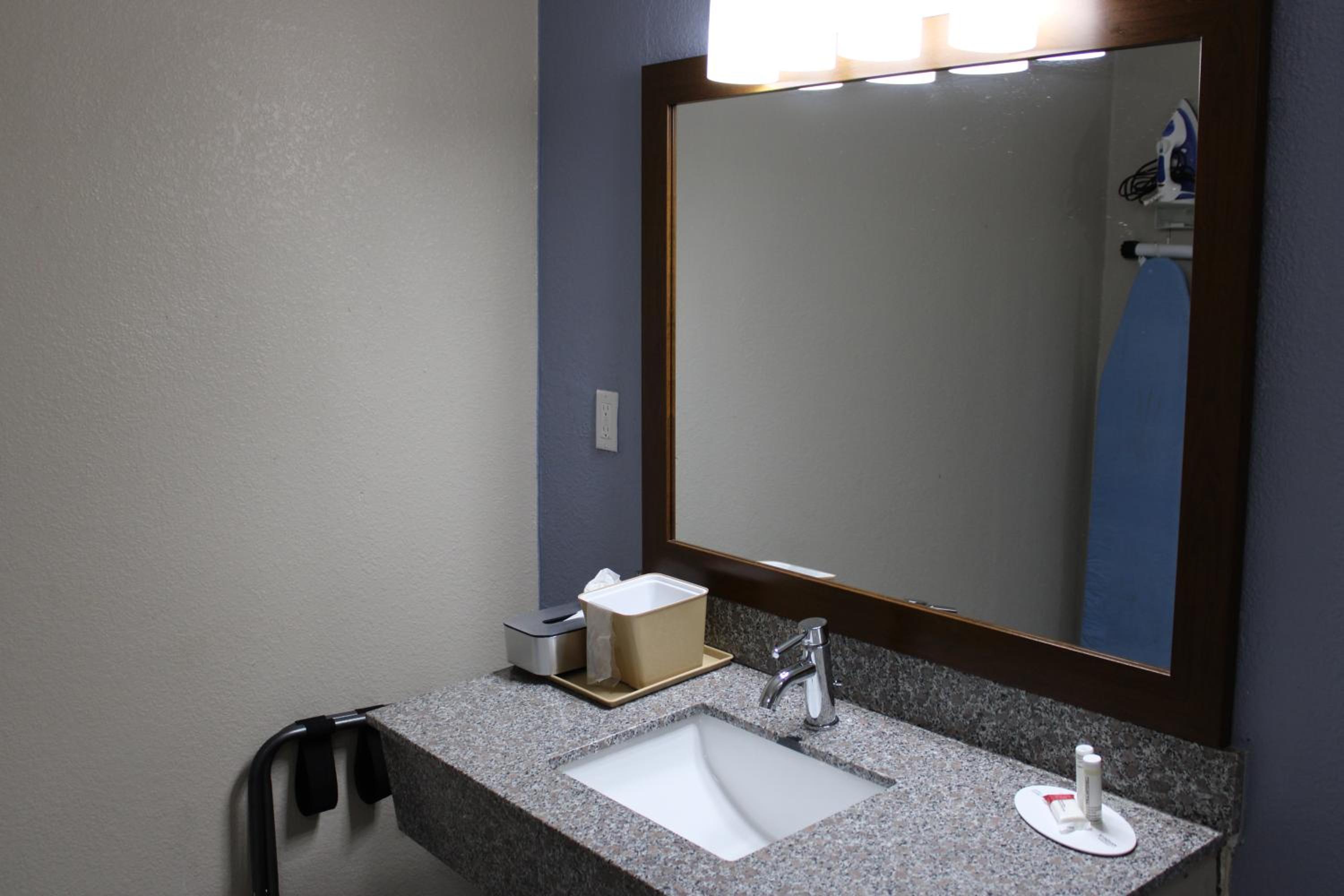 Photo 18