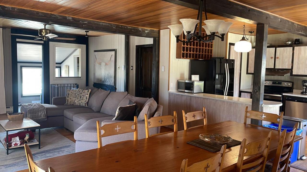 The Woodland Cabin by Instant Suites - Old Village Mont-Tremblant