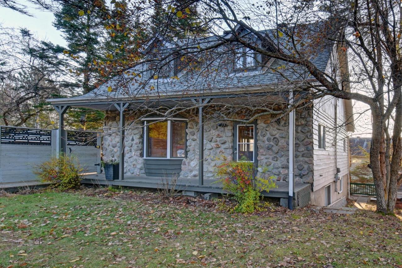 The Woodland Cabin by Instant Suites - Old Village Mont-Tremblant