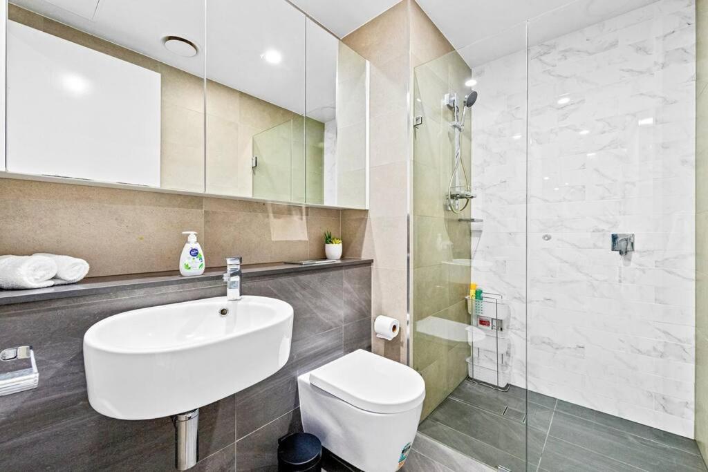 Four bedroom apartment with facilities in Olympic Park