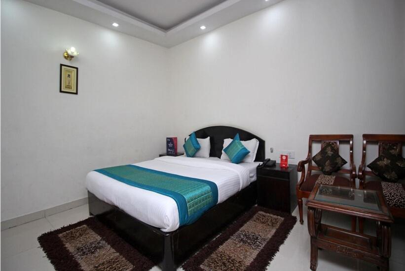 HOTEL VISHESH CONTINENTAL