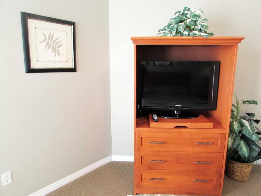 Lethbridge Vacations - Paradise Canyon Golf Resort, Signature Luxury Villa 382 - Property Image 2