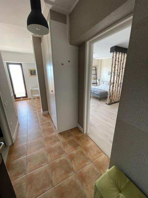 Stylish Studio - Piata Alba Iulia view 5