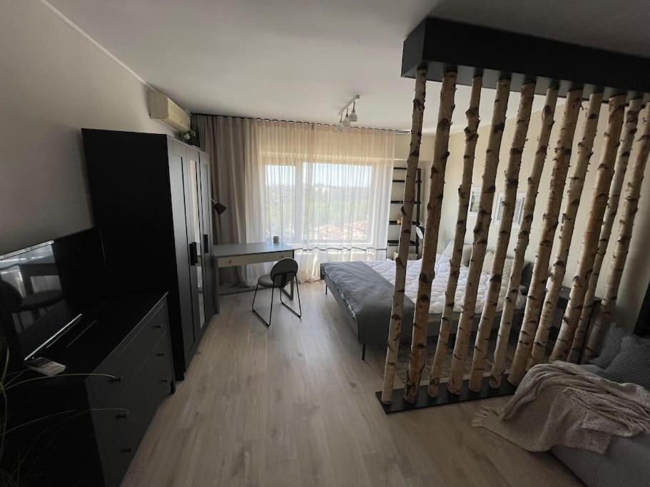 Stylish Studio - Piata Alba Iulia view 2