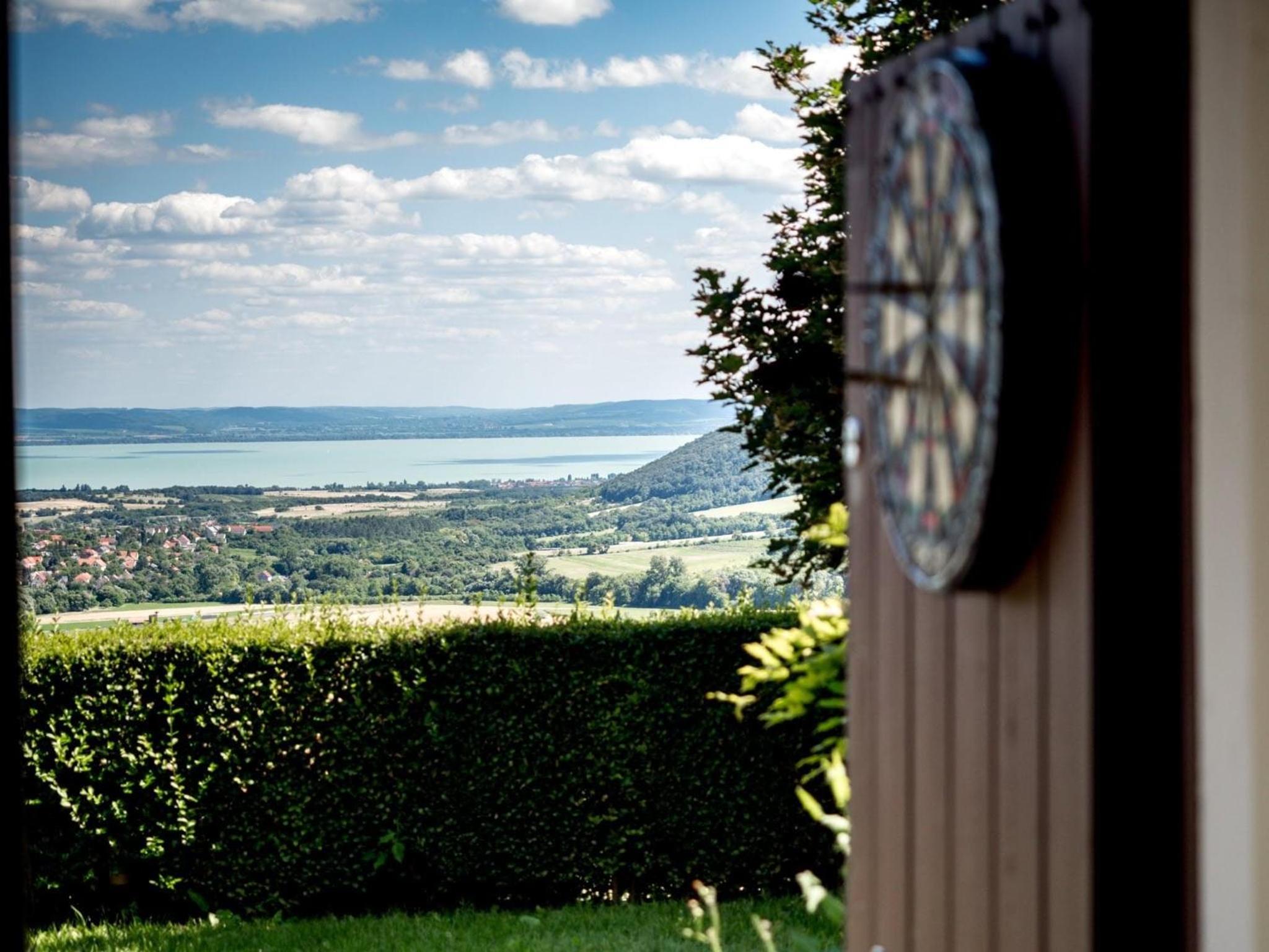 Balatoncsicsó - Szőlő Birtok view 3